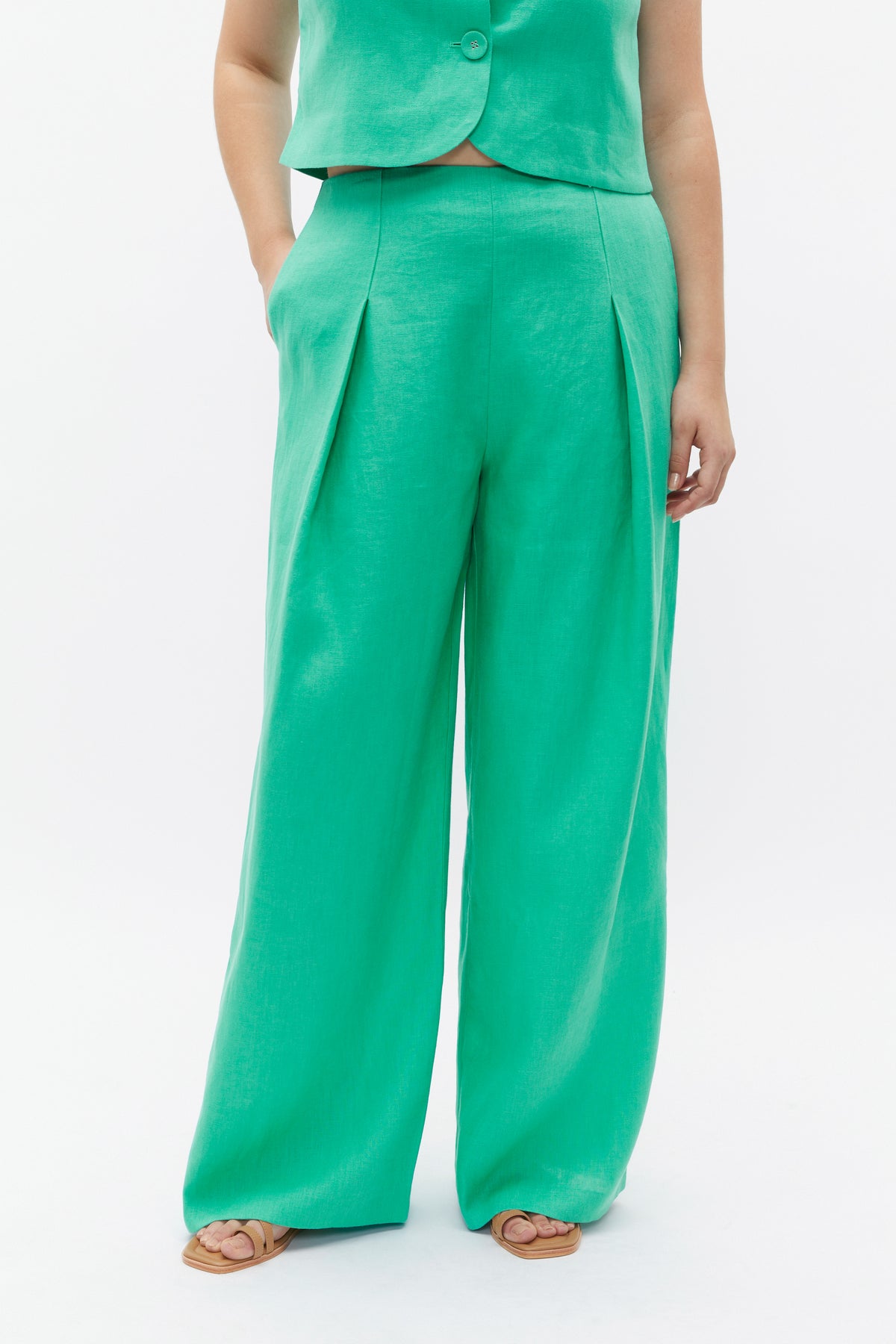 Linen Pleat Front Trouser