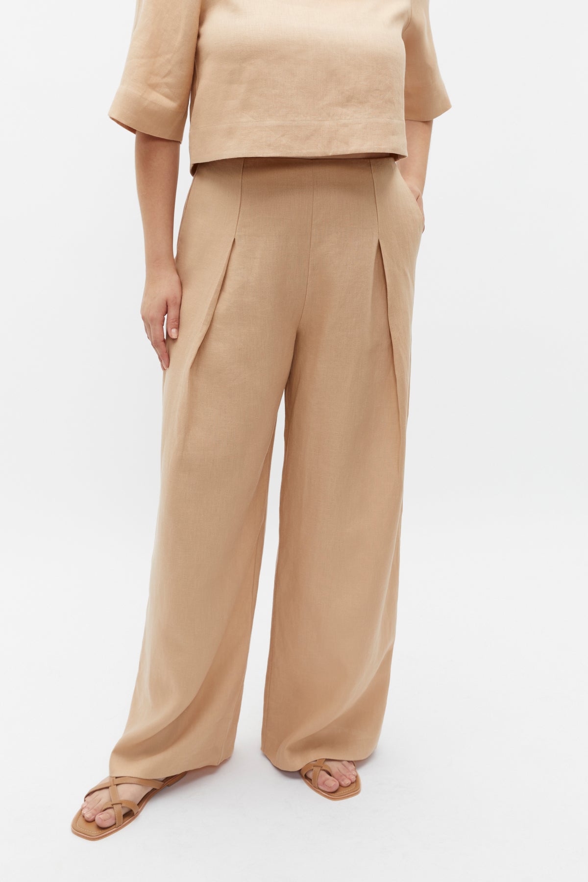 Linen Pleat Front Trouser