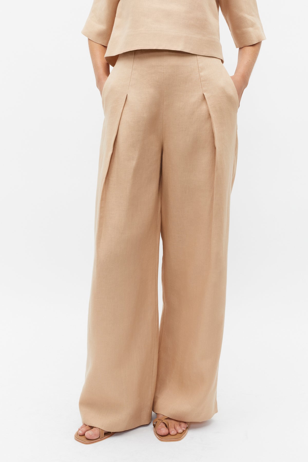 Linen Pleat Front Trouser