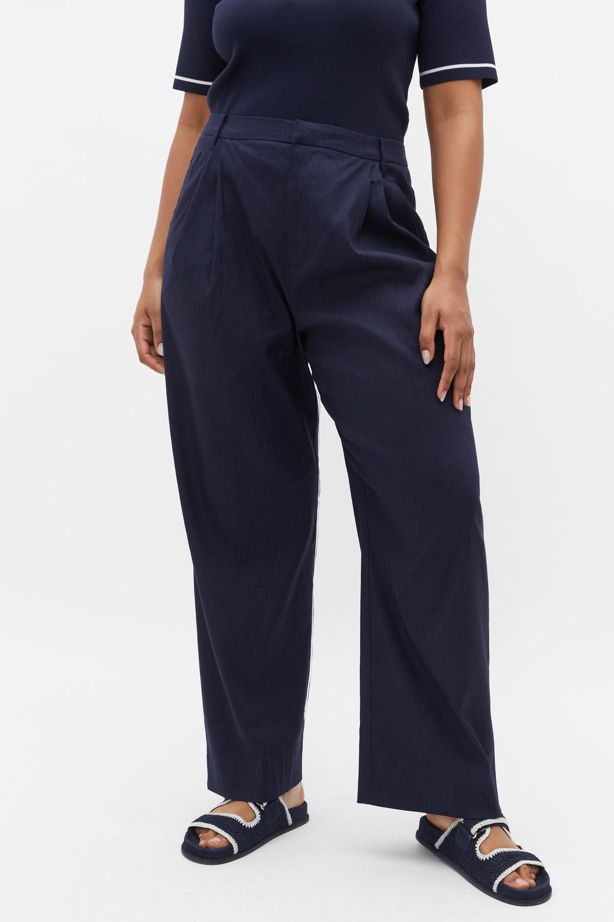 Tailored Pleat Pant