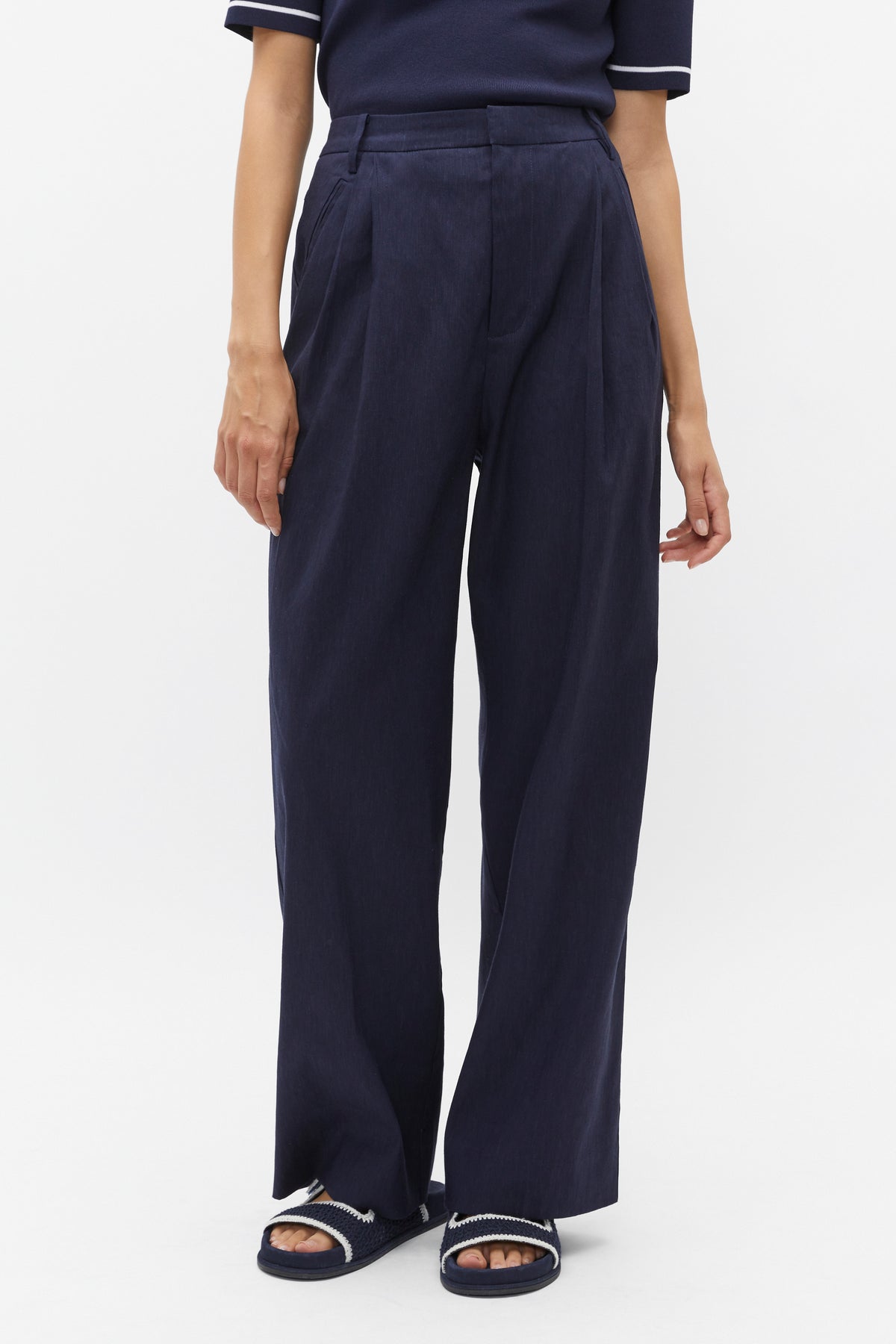 Tailored Pleat Pant