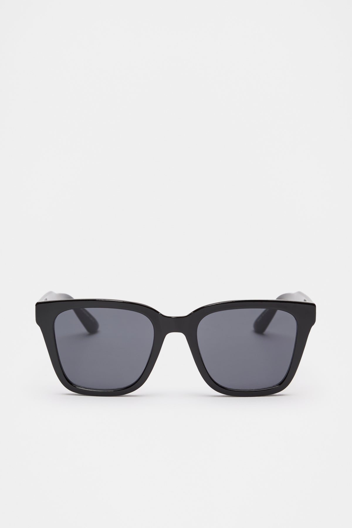 Daniella D Frame Sunglasses