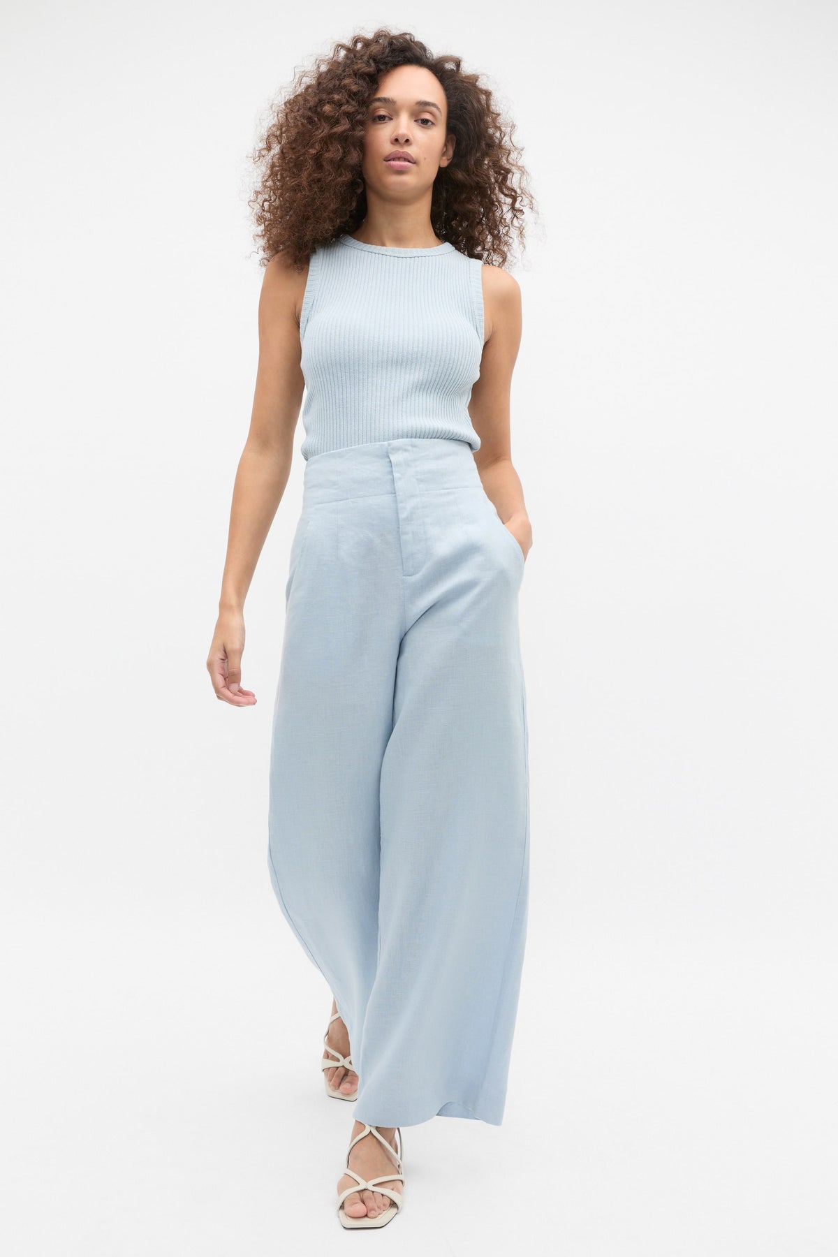 Textured Rib Tank