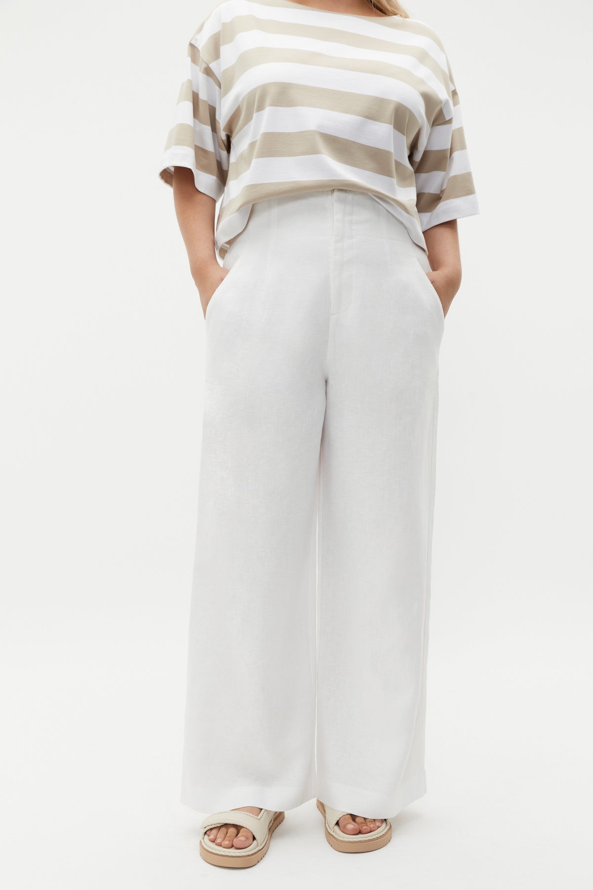 Textured Wide Leg Pant