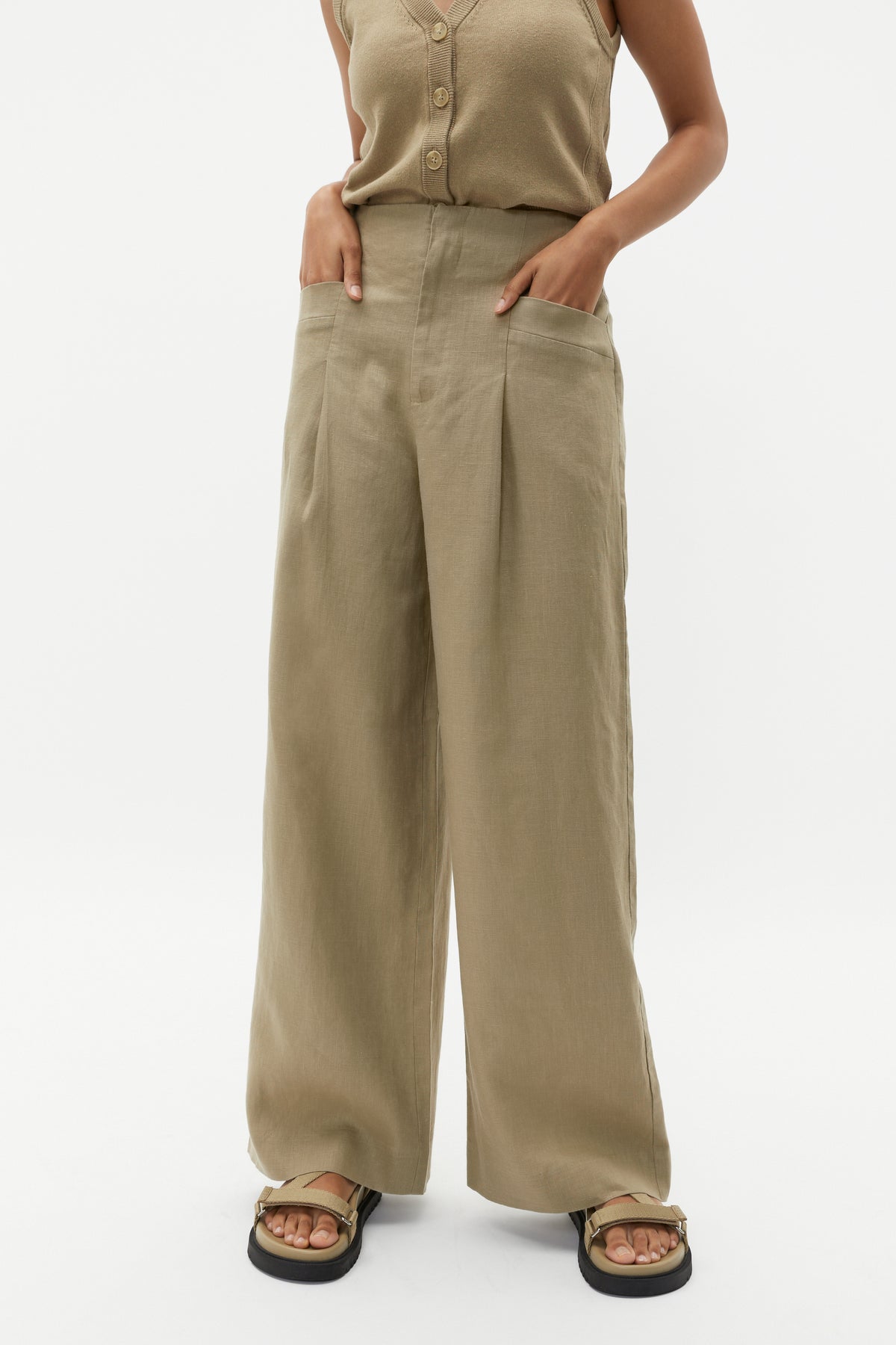 Linen High Rise Pleat Pant