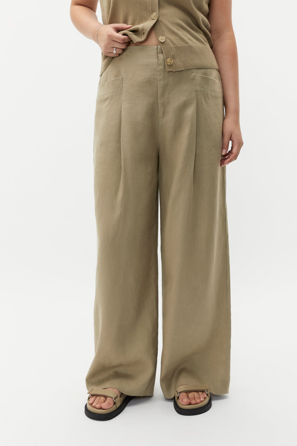 Linen High Rise Pleat Pant