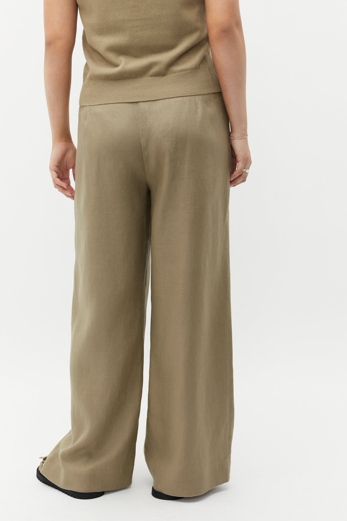 Linen High Rise Pleat Pant