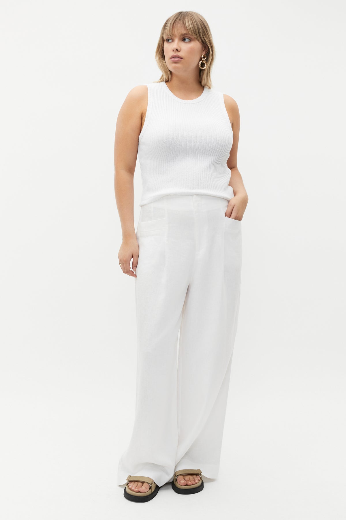Linen High Rise Pleat Pant