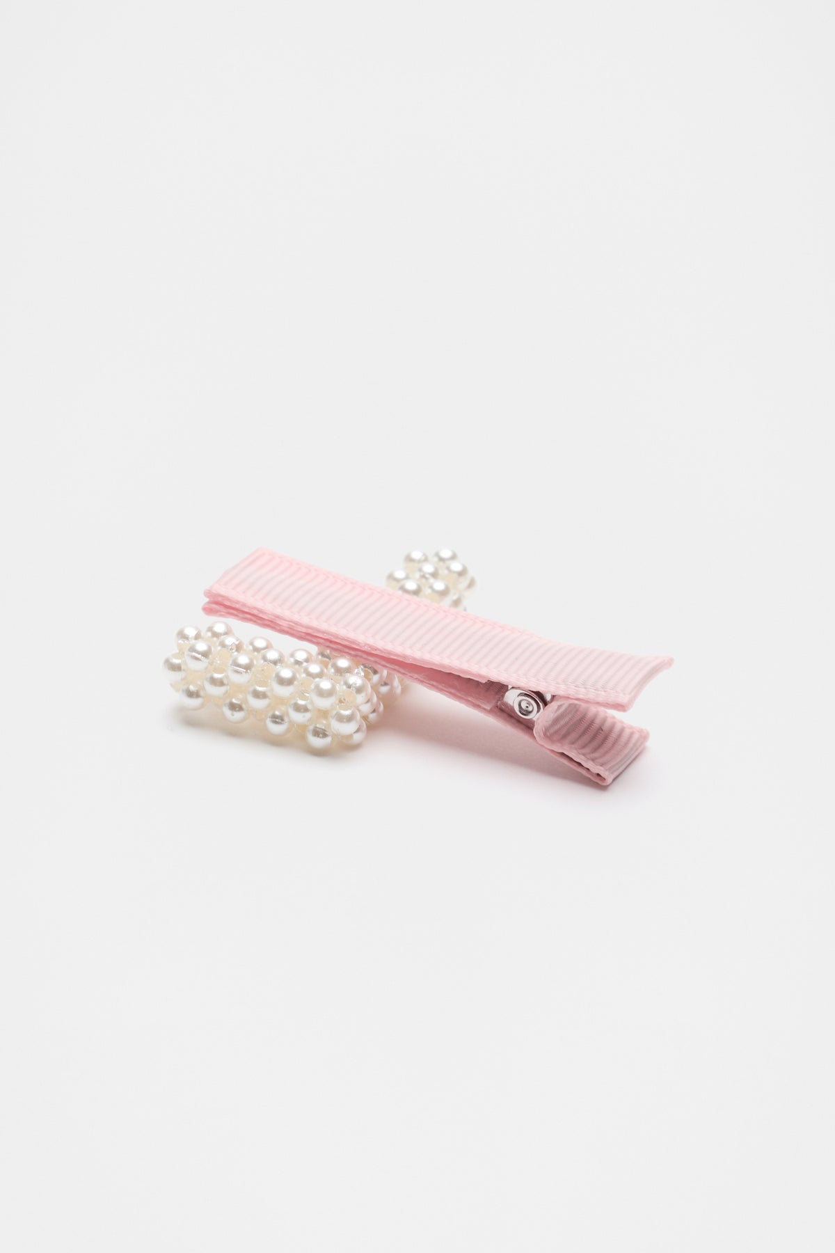 Initial Pearl Duck Clip
