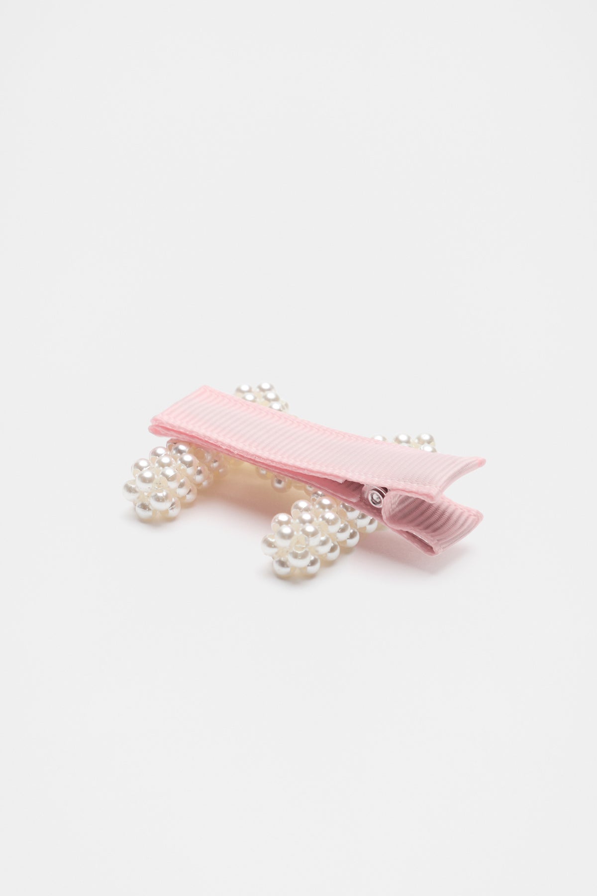 Initial Pearl Duck Clip