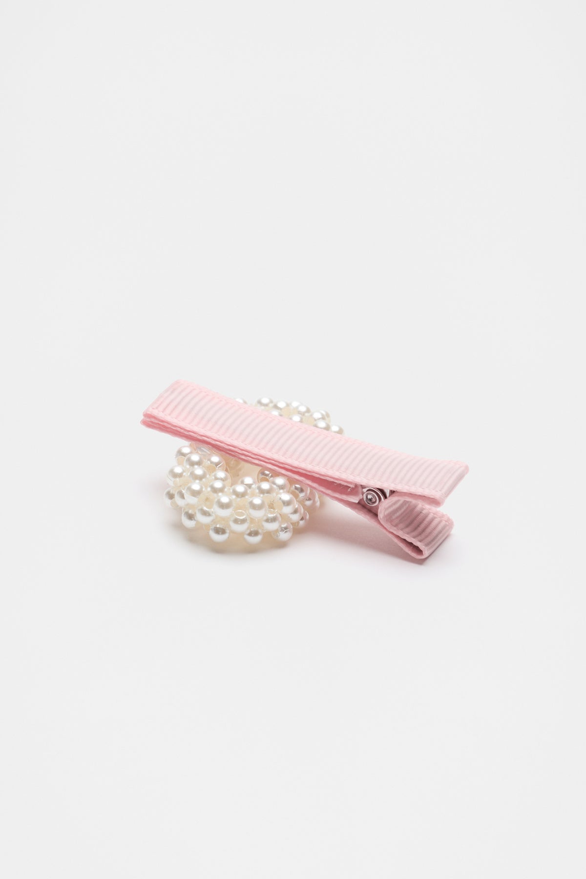 Initial Pearl Duck Clip