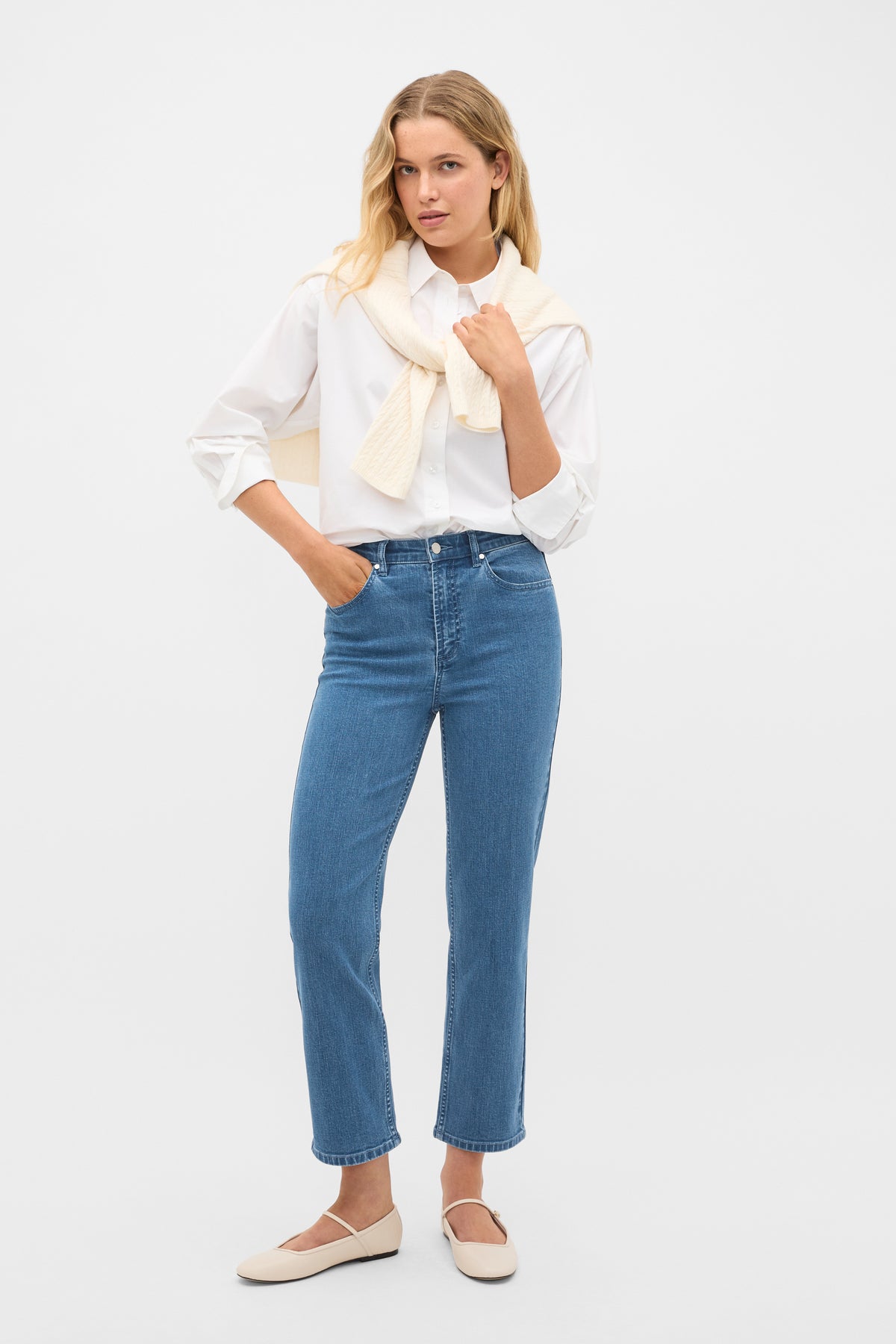 Core Straight Leg Stretch Jean