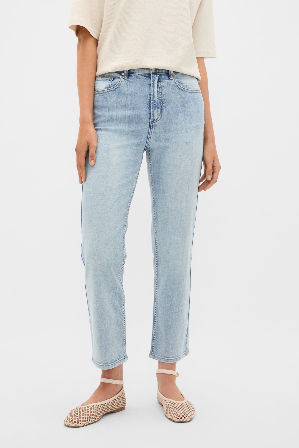 Core Straight Leg Stretch Jean