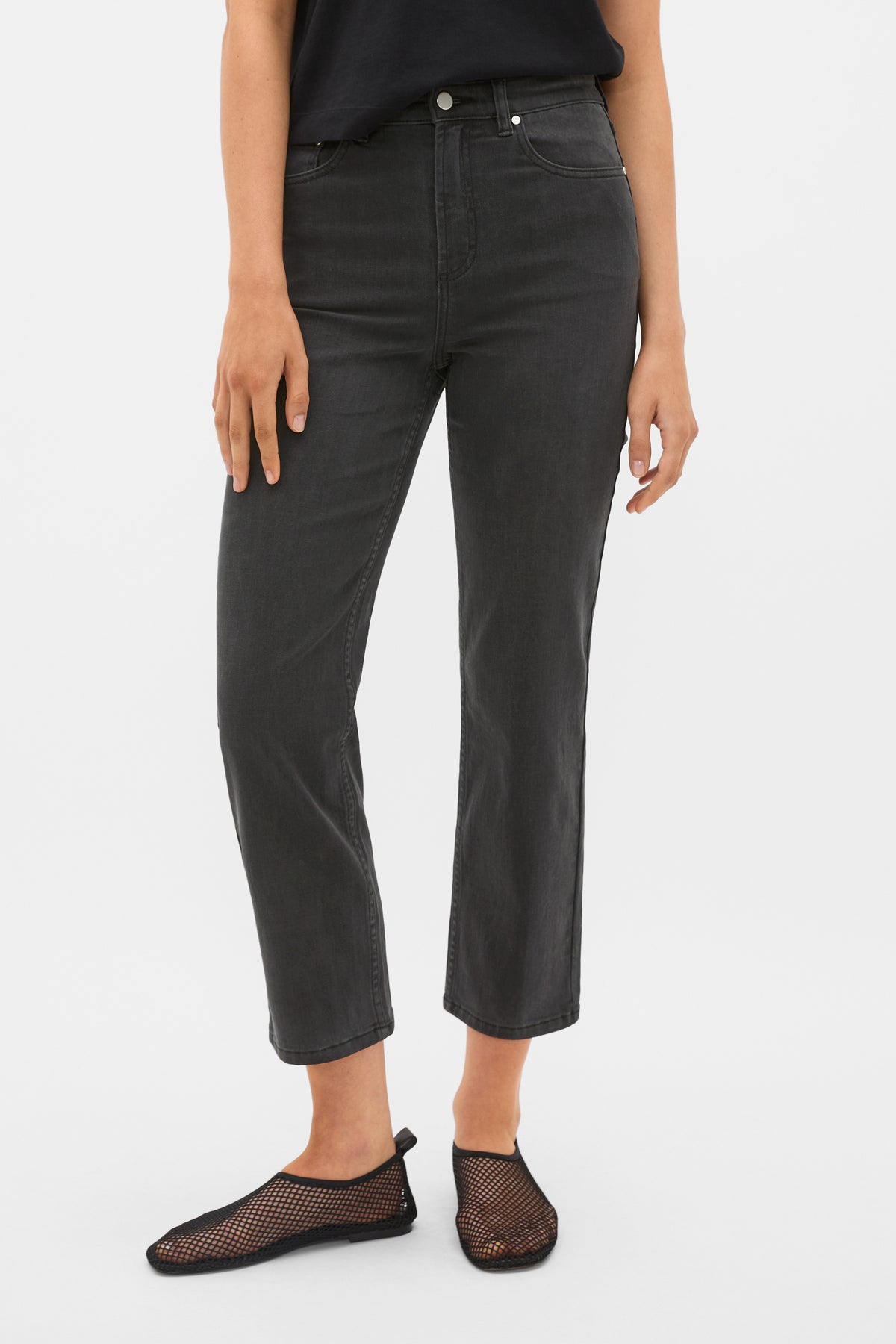 Core Straight Leg Stretch Jean