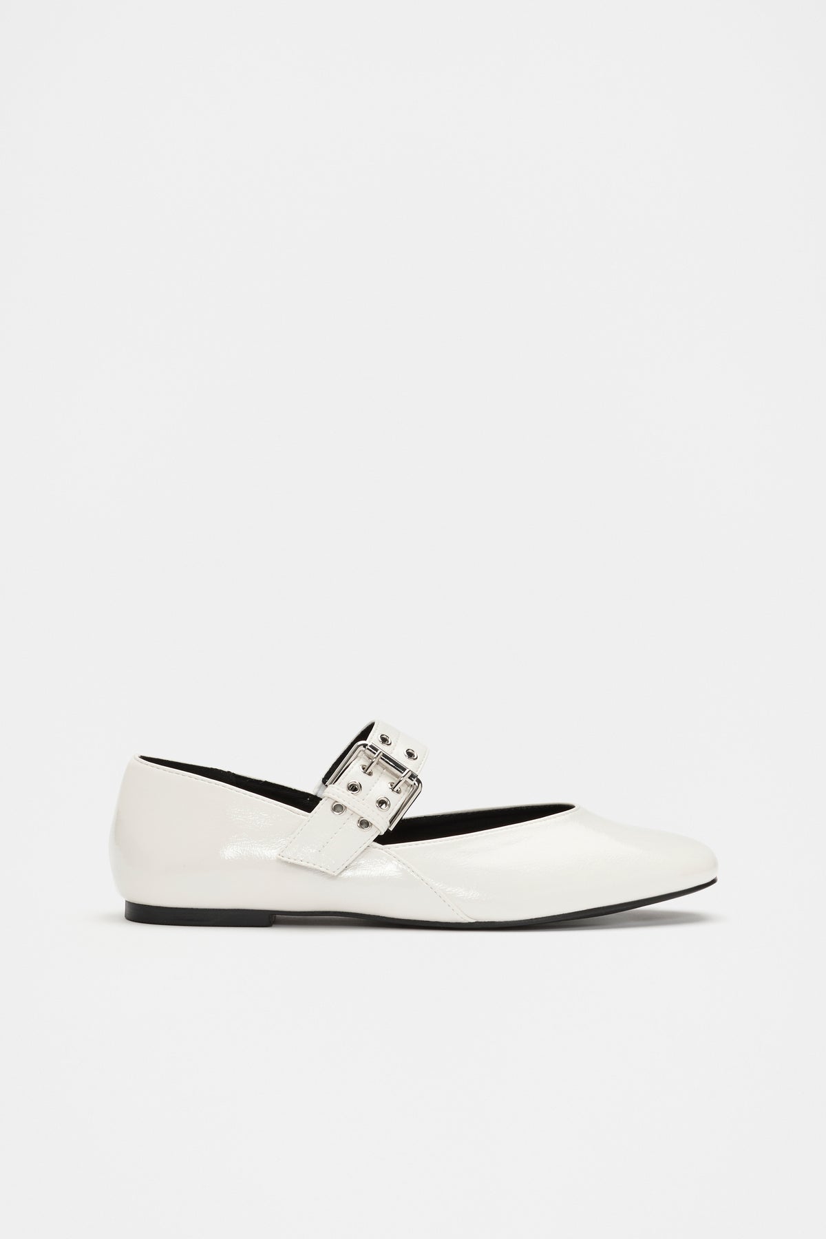 Buckle Ballet Flat