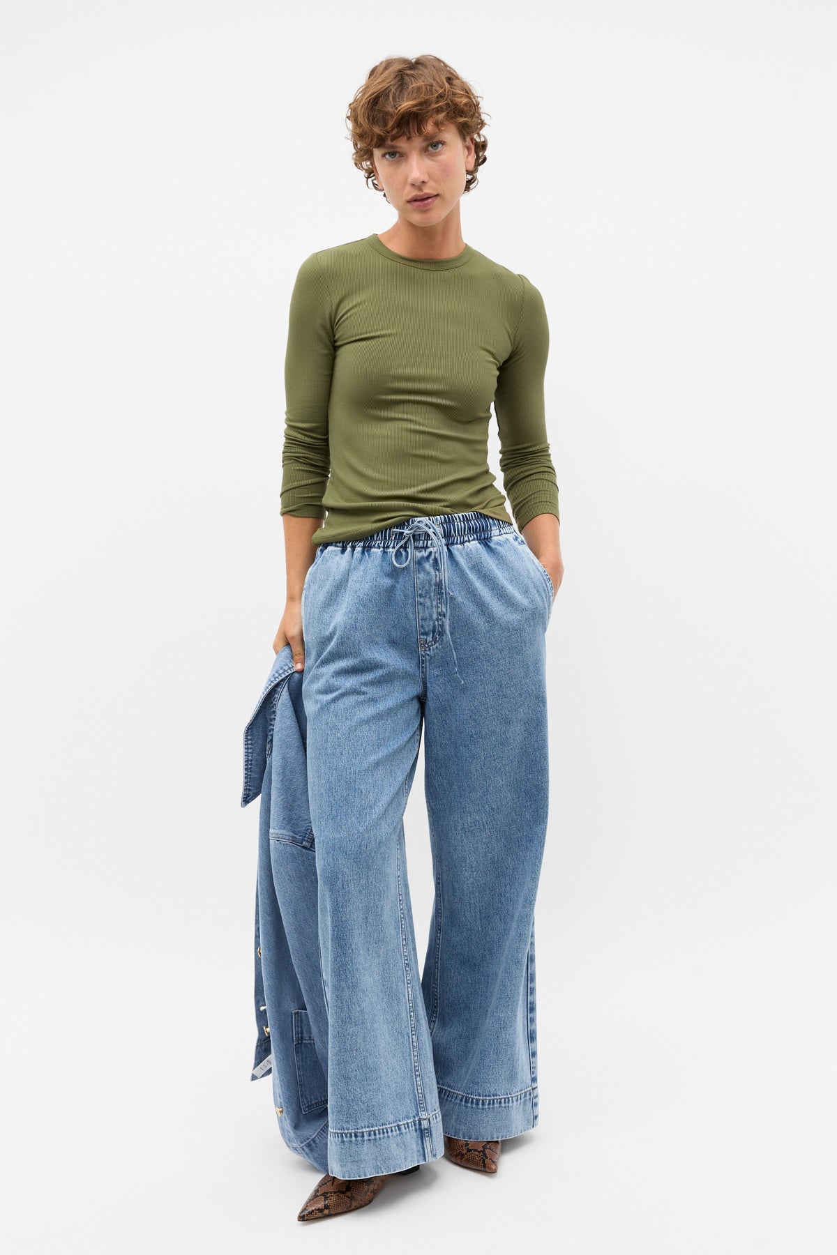 Core Rib Crew Neck Top