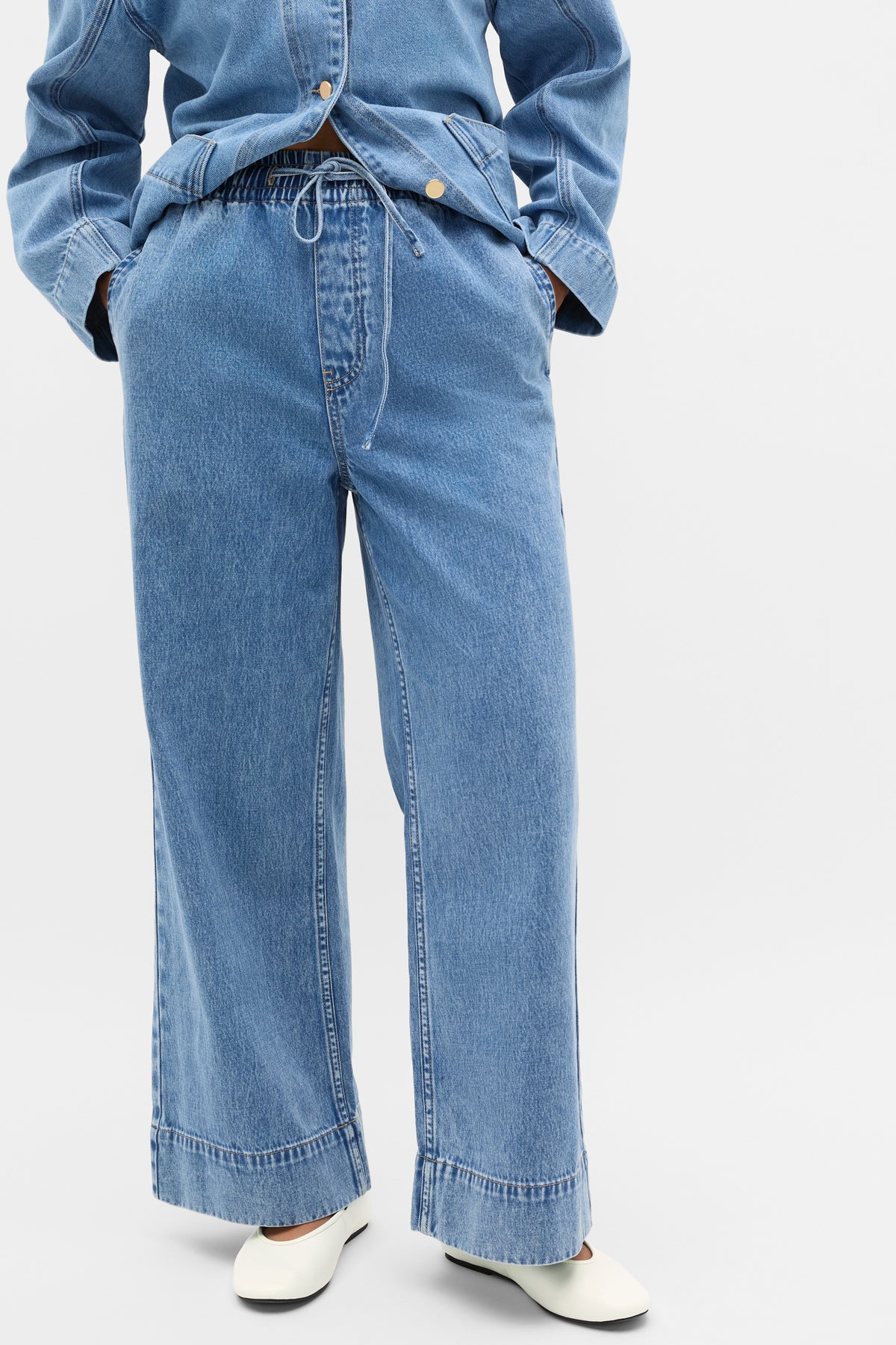 Elasticated Wide Leg Jean