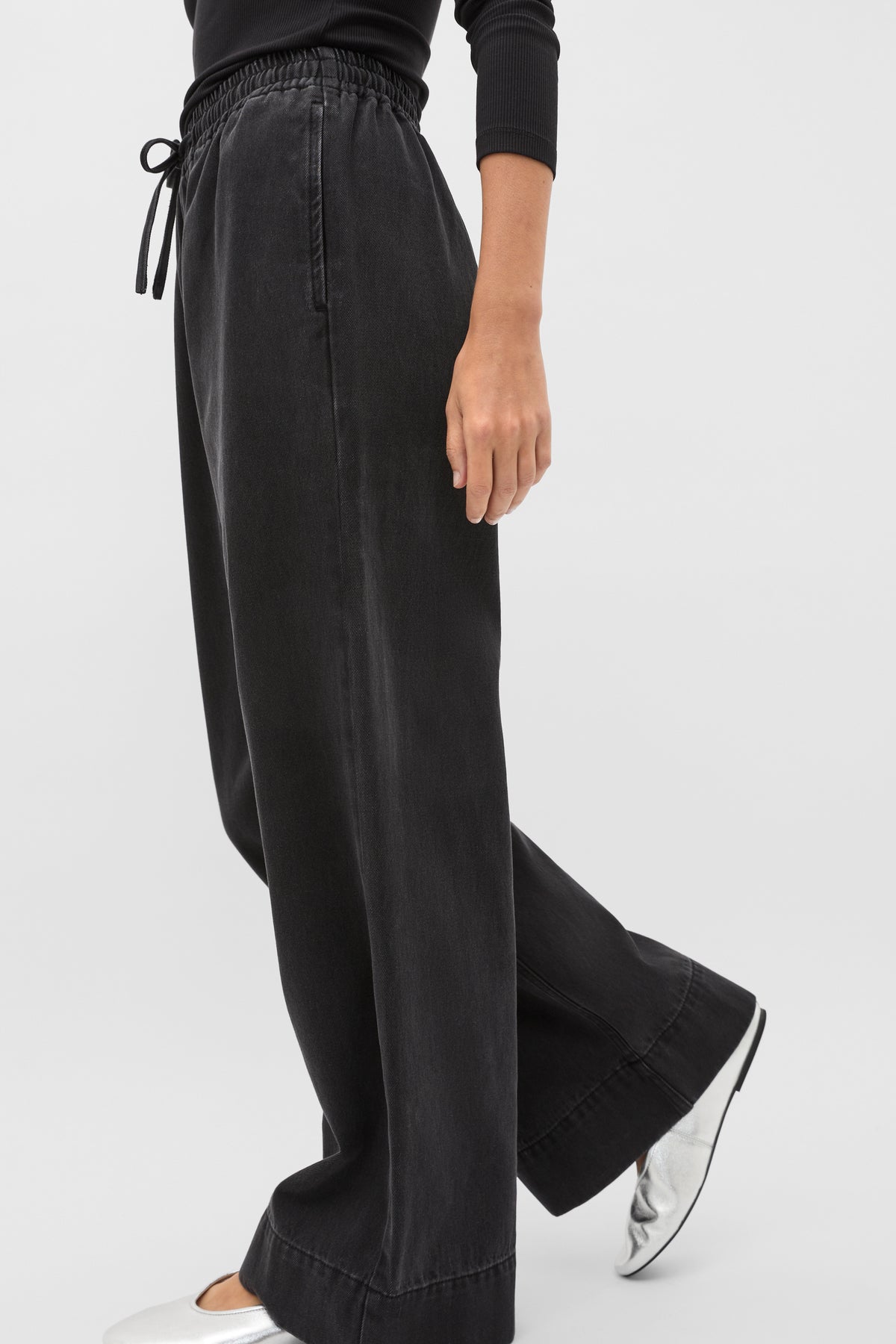 Elasticated Wide Leg Jean