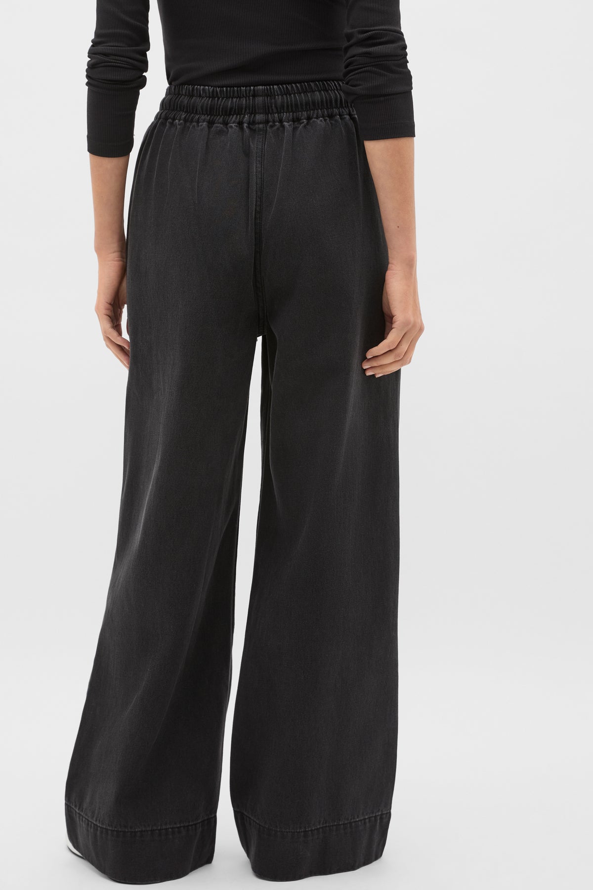 Elasticated Wide Leg Jean
