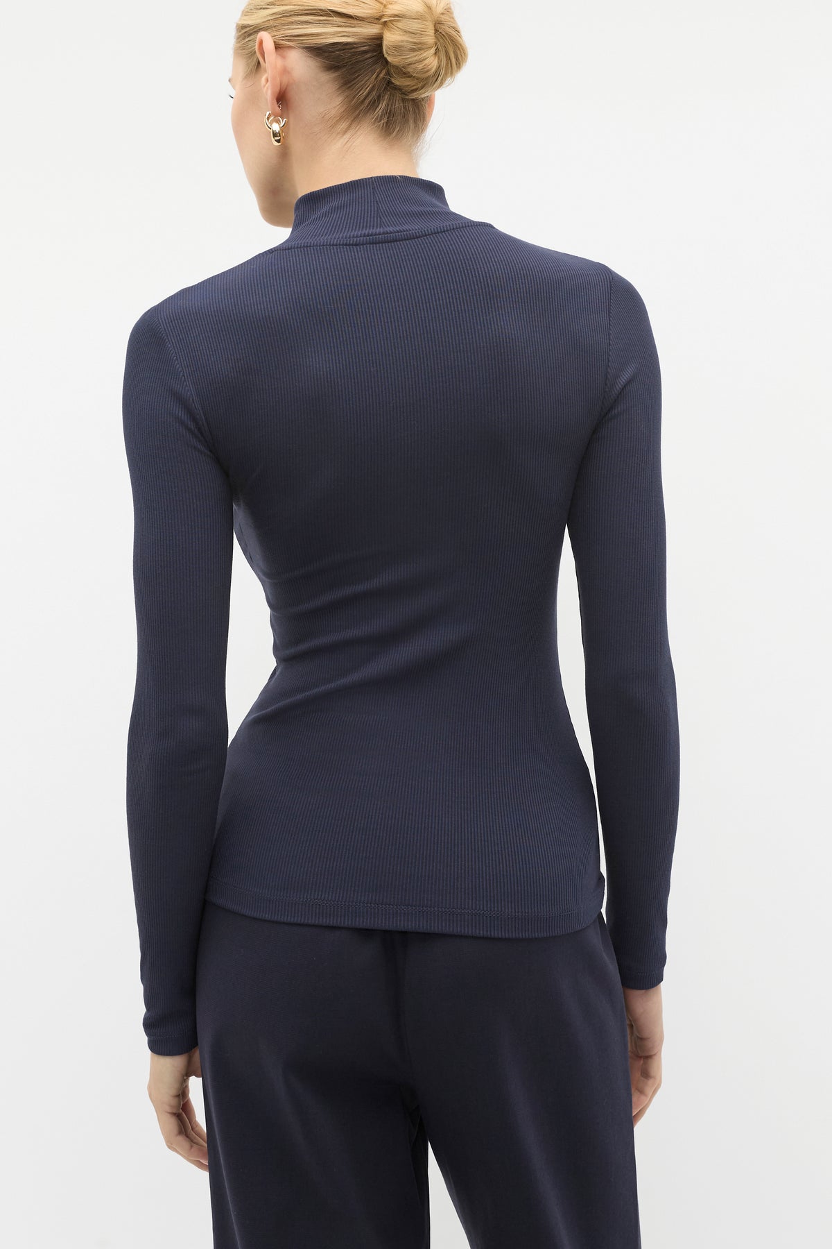 Core Rib Mock Neck Top