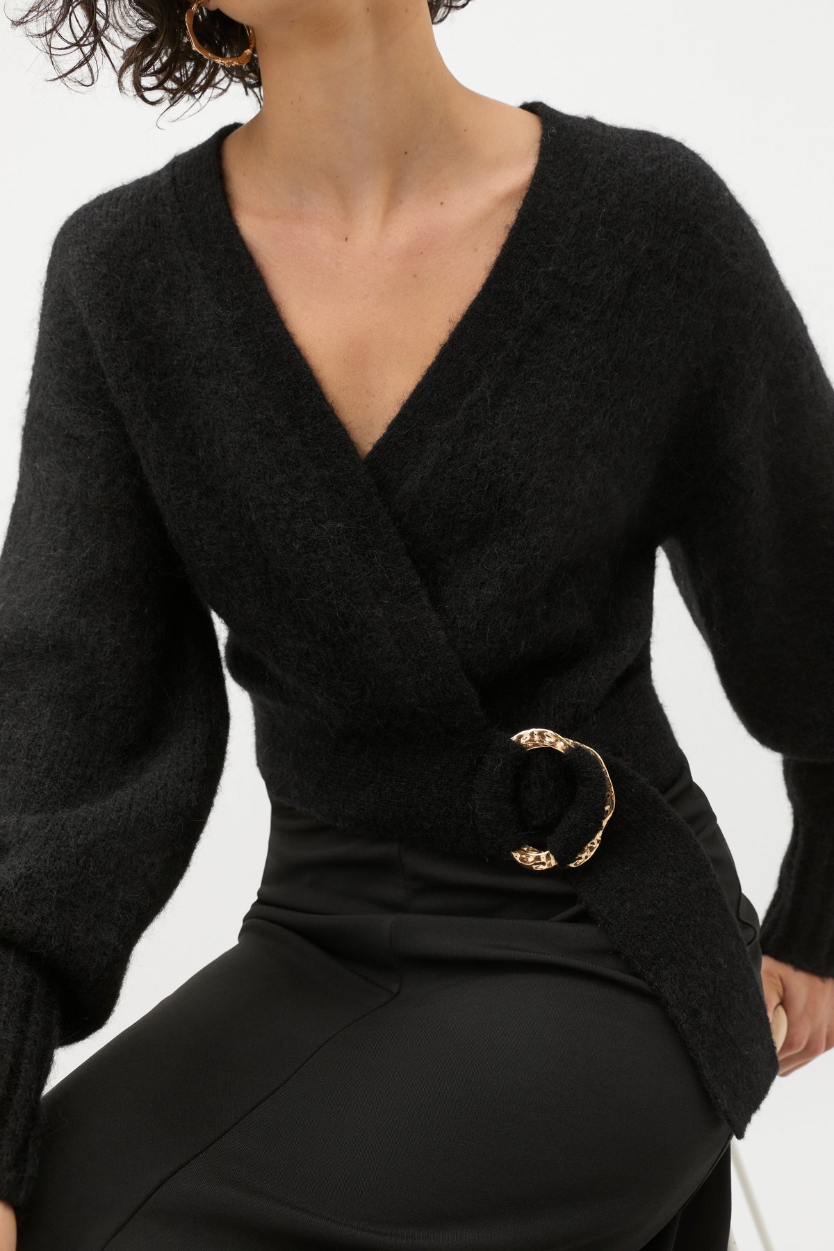 Lofty Wrap Buckle Knit