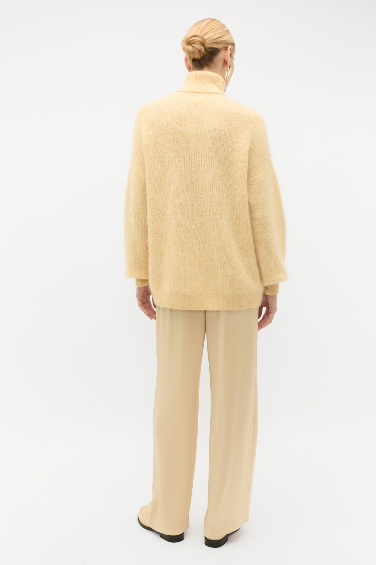 Longline Rib Roll Neck Knit