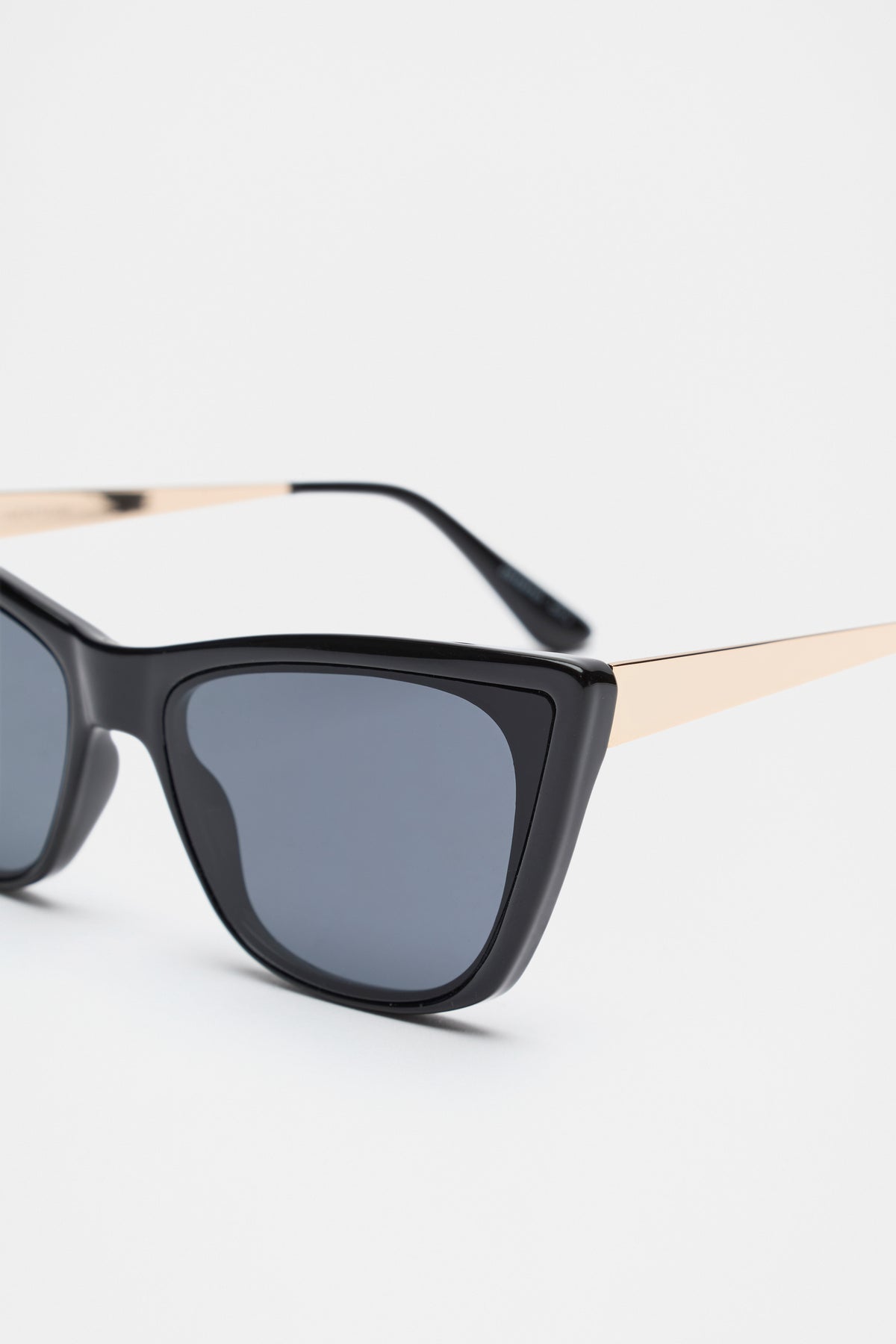 Dana Cat Eye Sunglasses