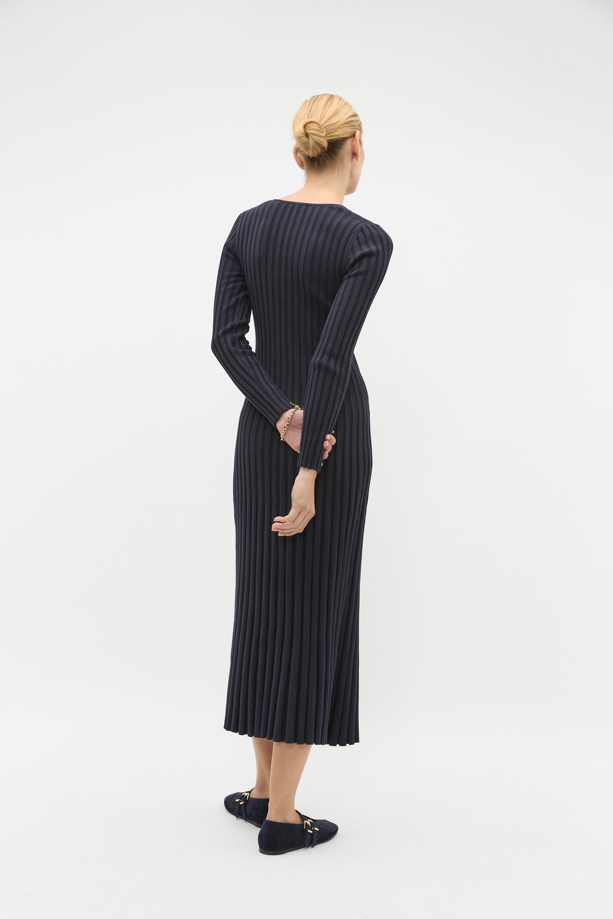 Pleated V Neck Knit Dress