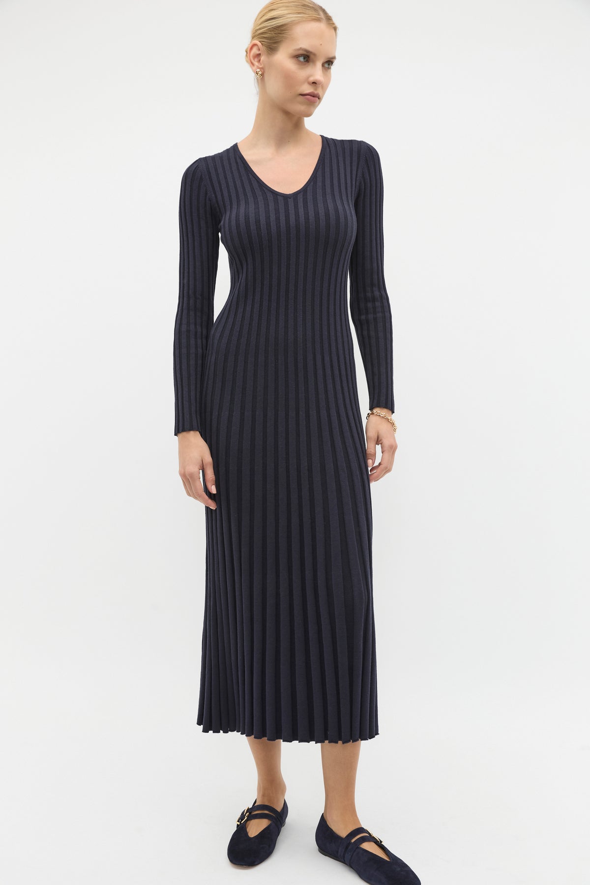 Pleated V Neck Knit Dress