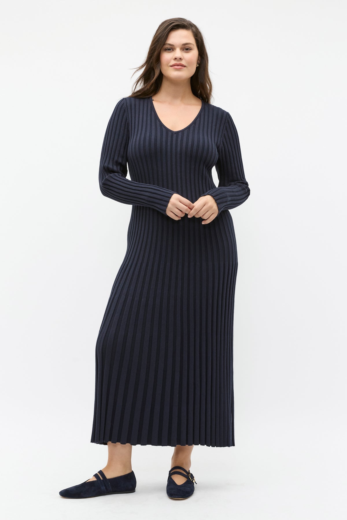 Pleated V Neck Knit Dress