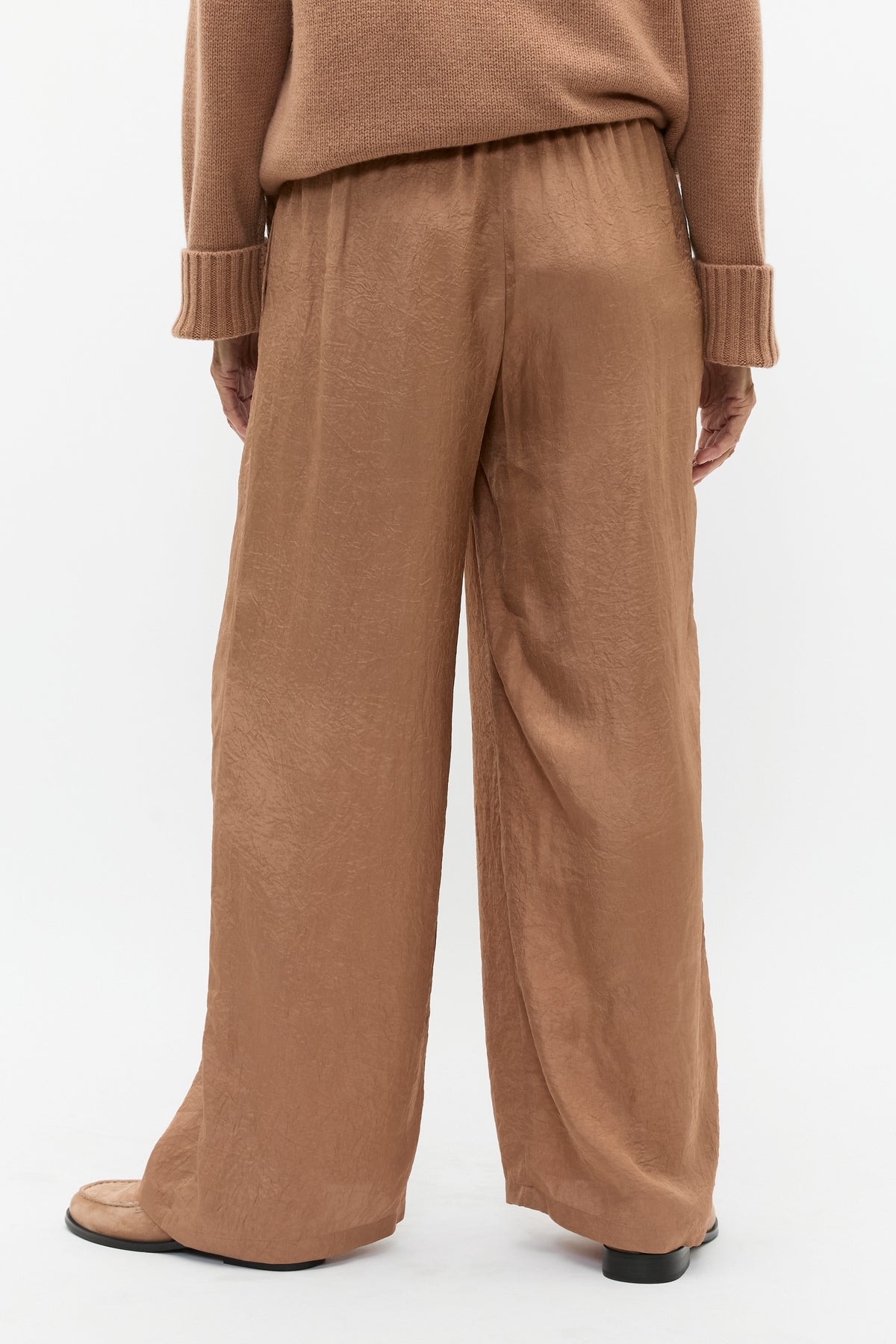 Textured Satin Pant