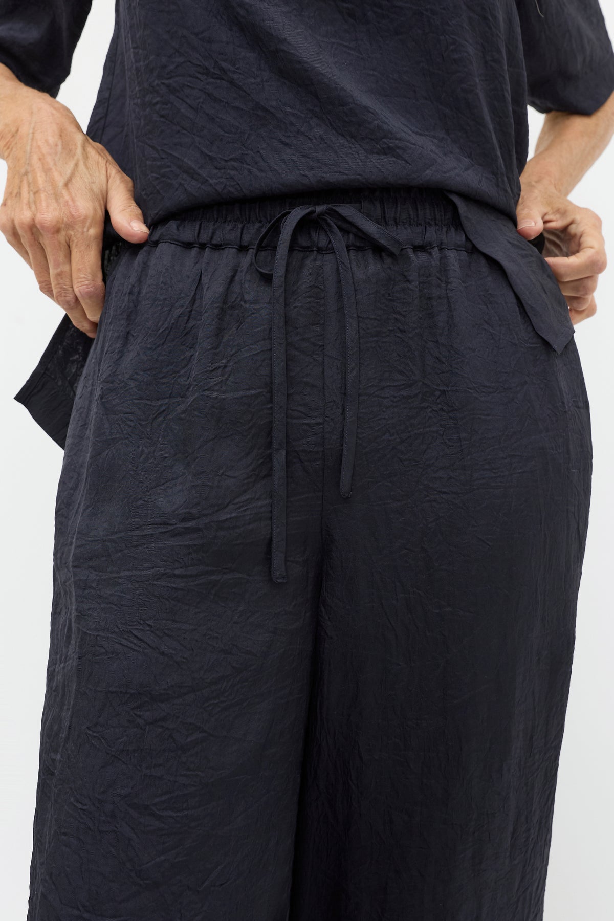 Textured Satin Pant