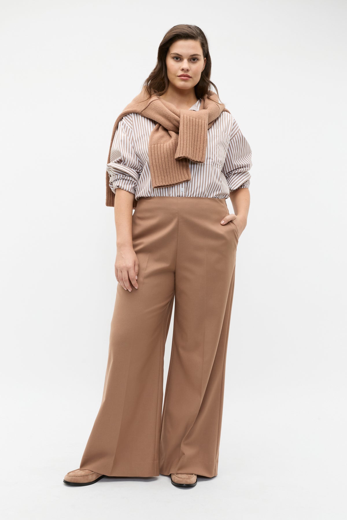 Tailored Wide Leg Pant