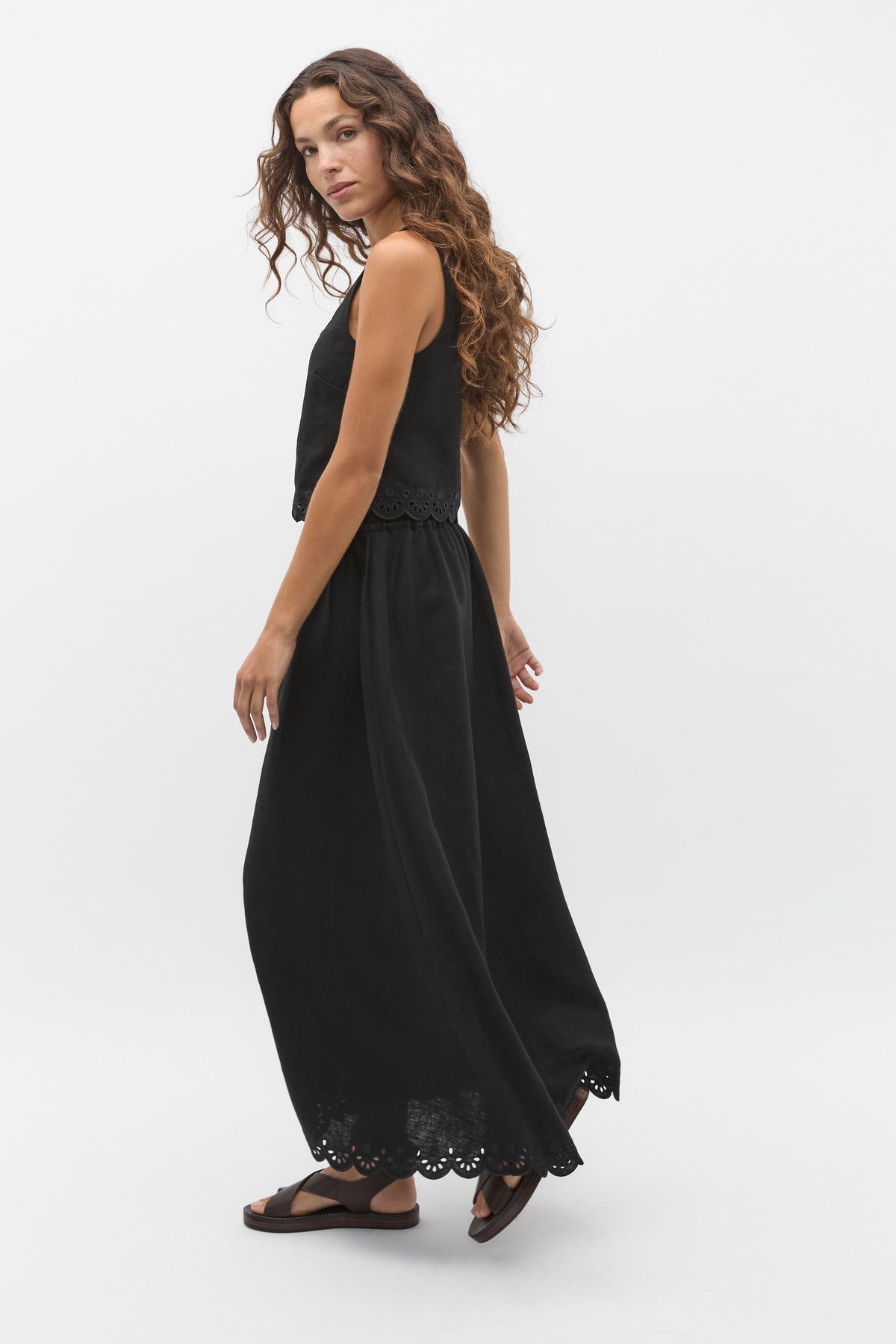 Scallop Broderie Midi Skirt