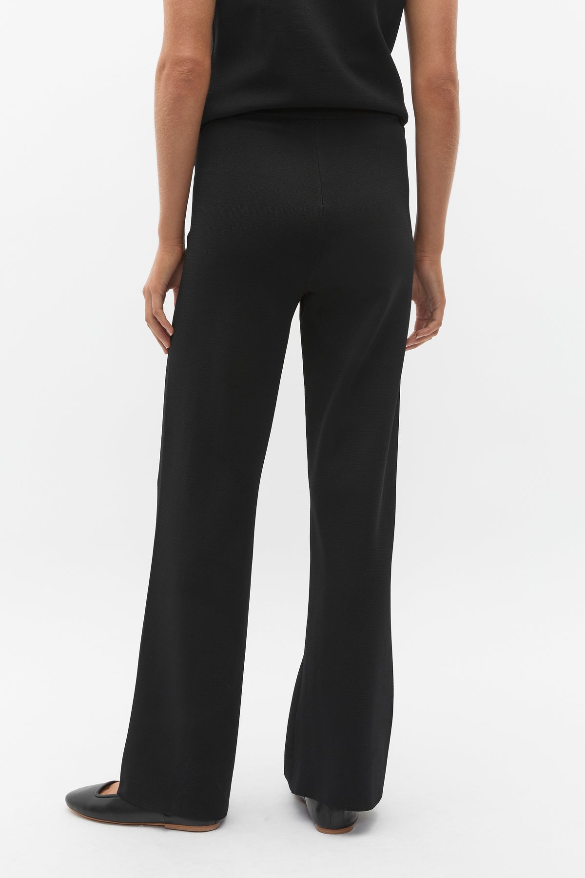 Crepe Knit Pant