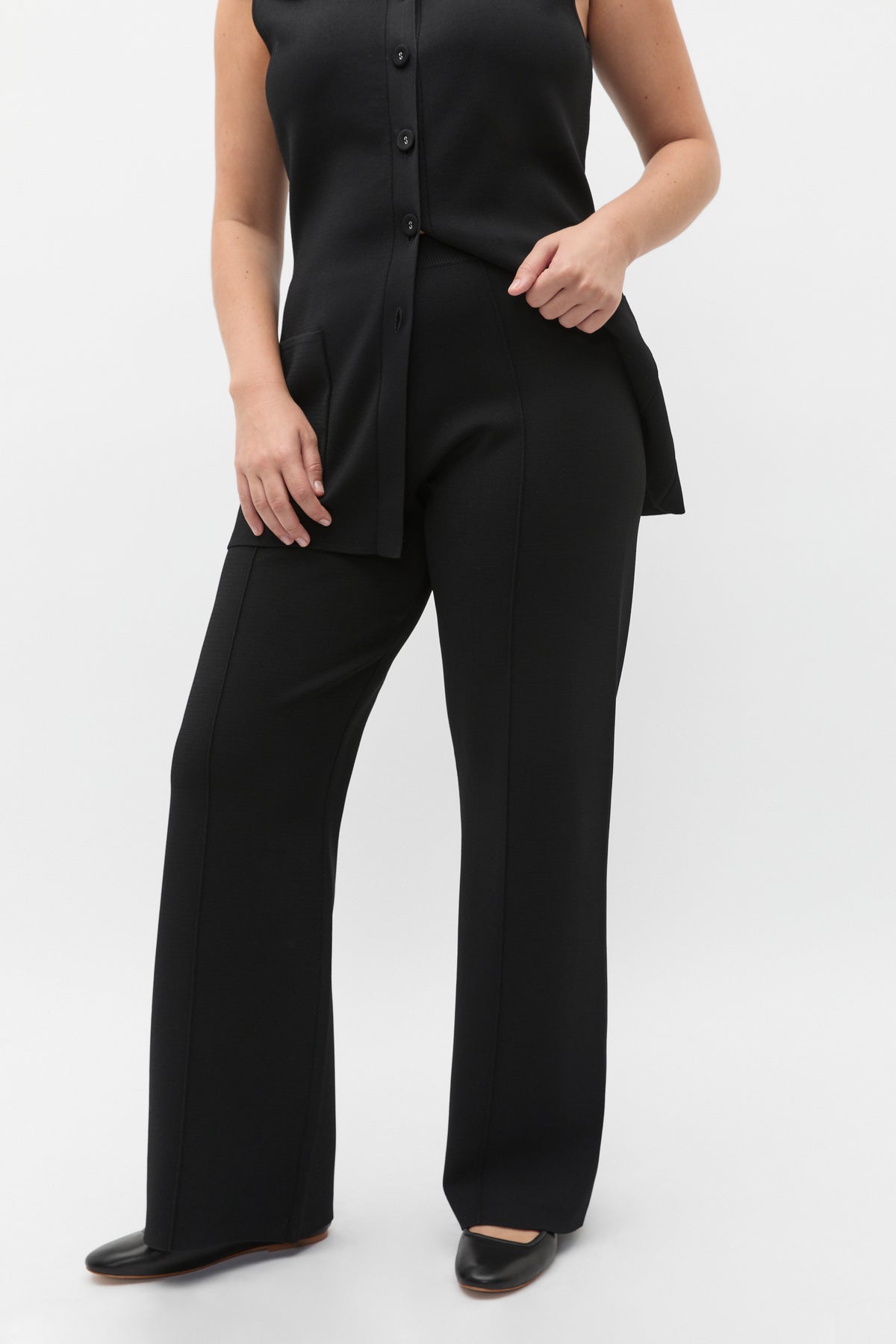 Crepe Knit Pant