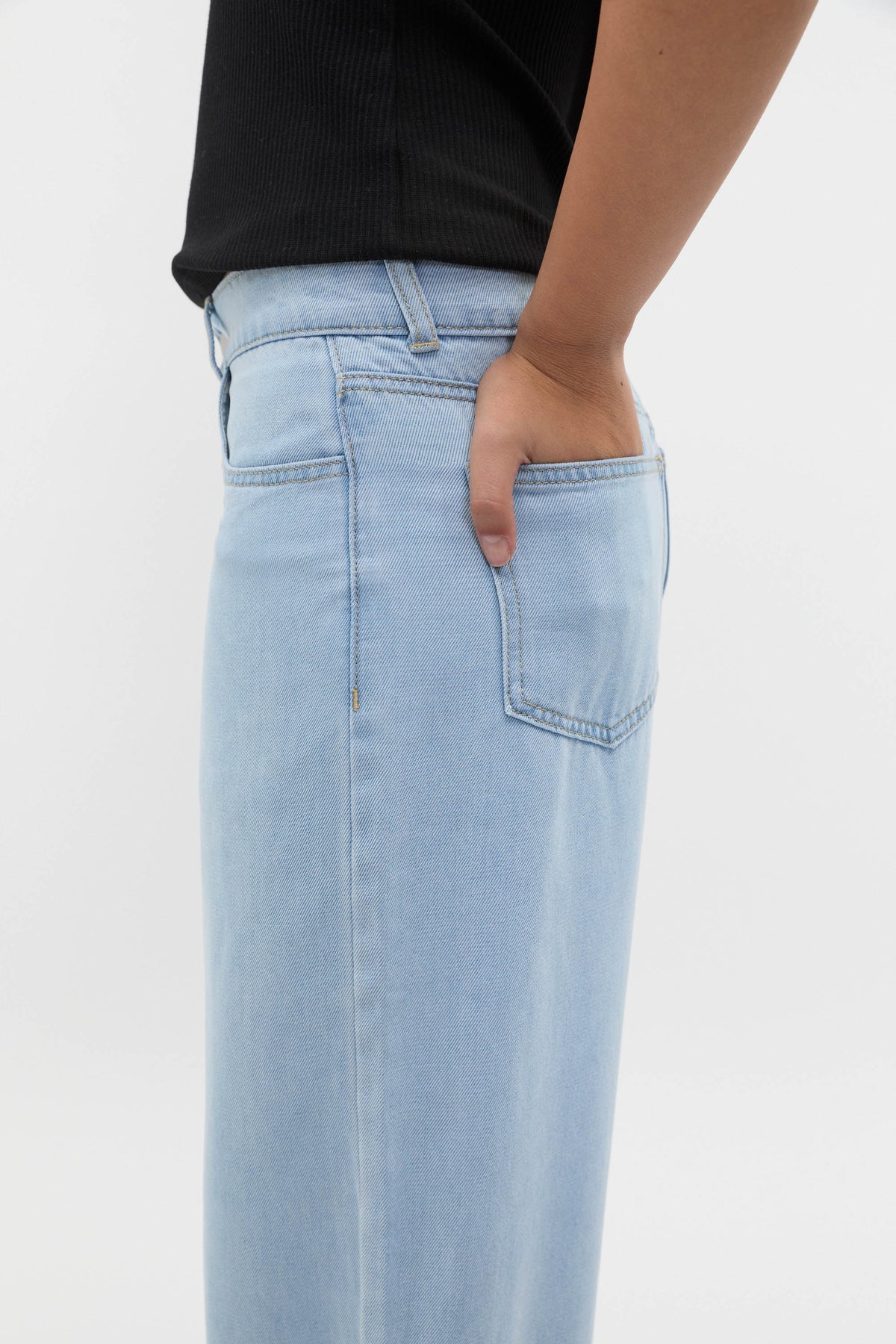 Soft Wide Leg Jean