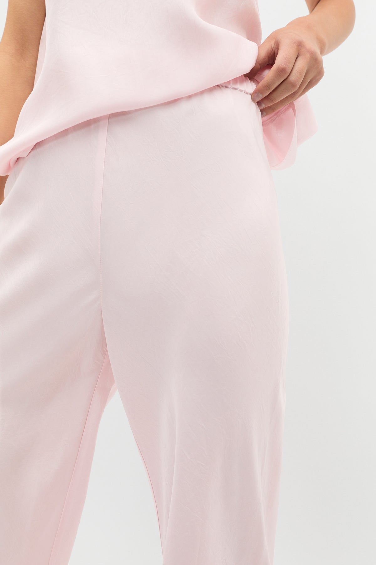 Crinkled Satin Pant