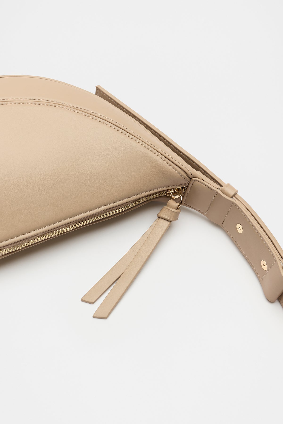 Relaxed Crossbody Bag