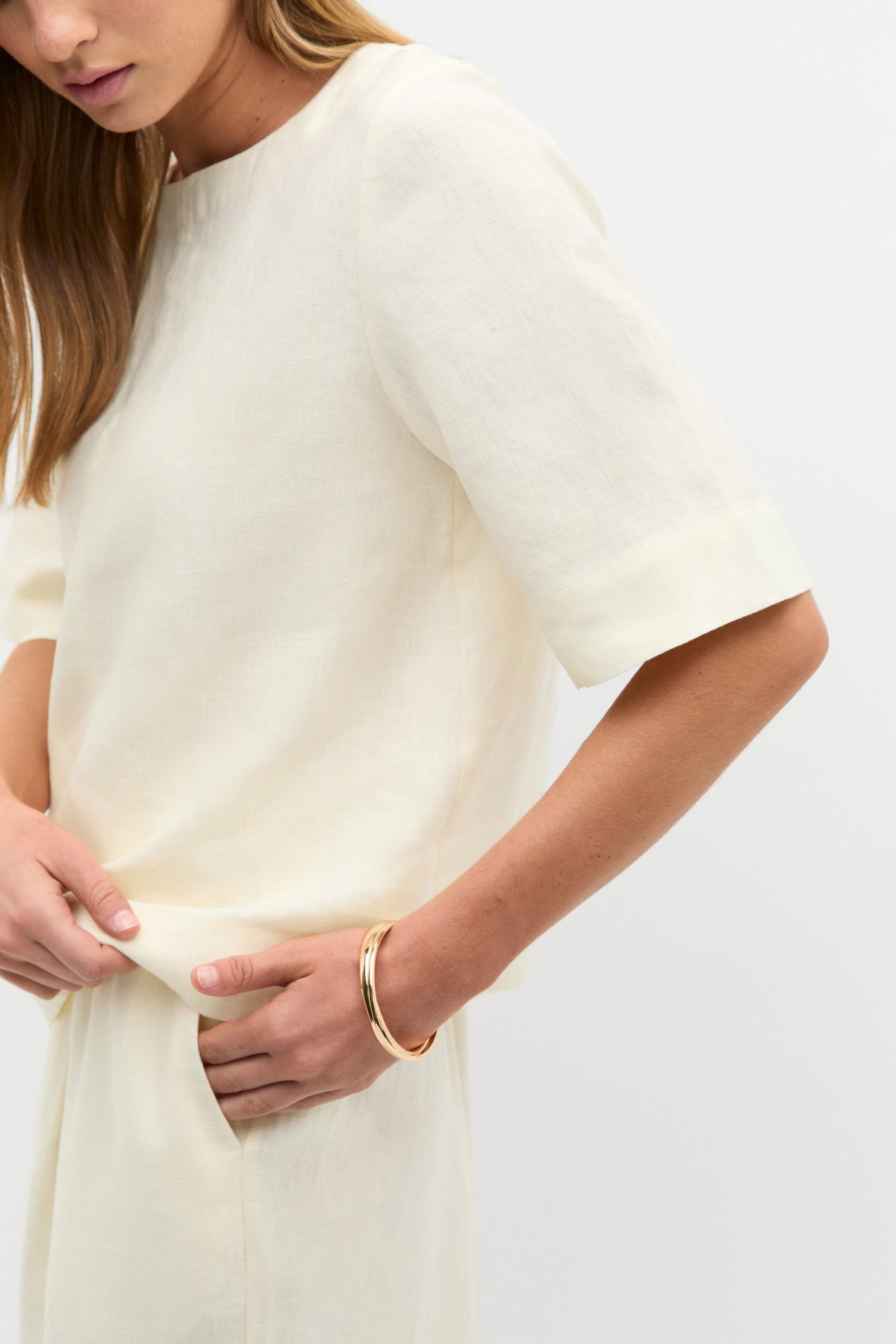 Core Linen Tee