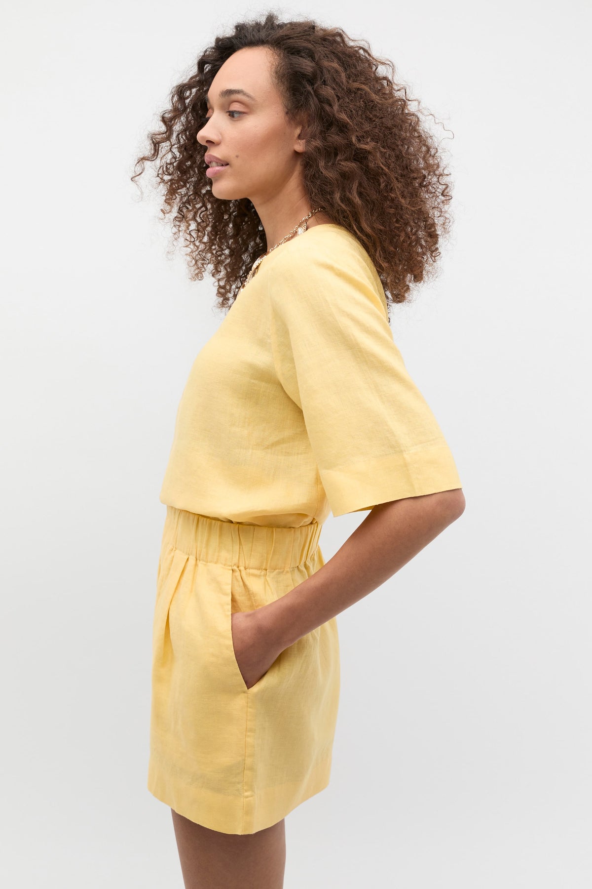 Core Linen Tee