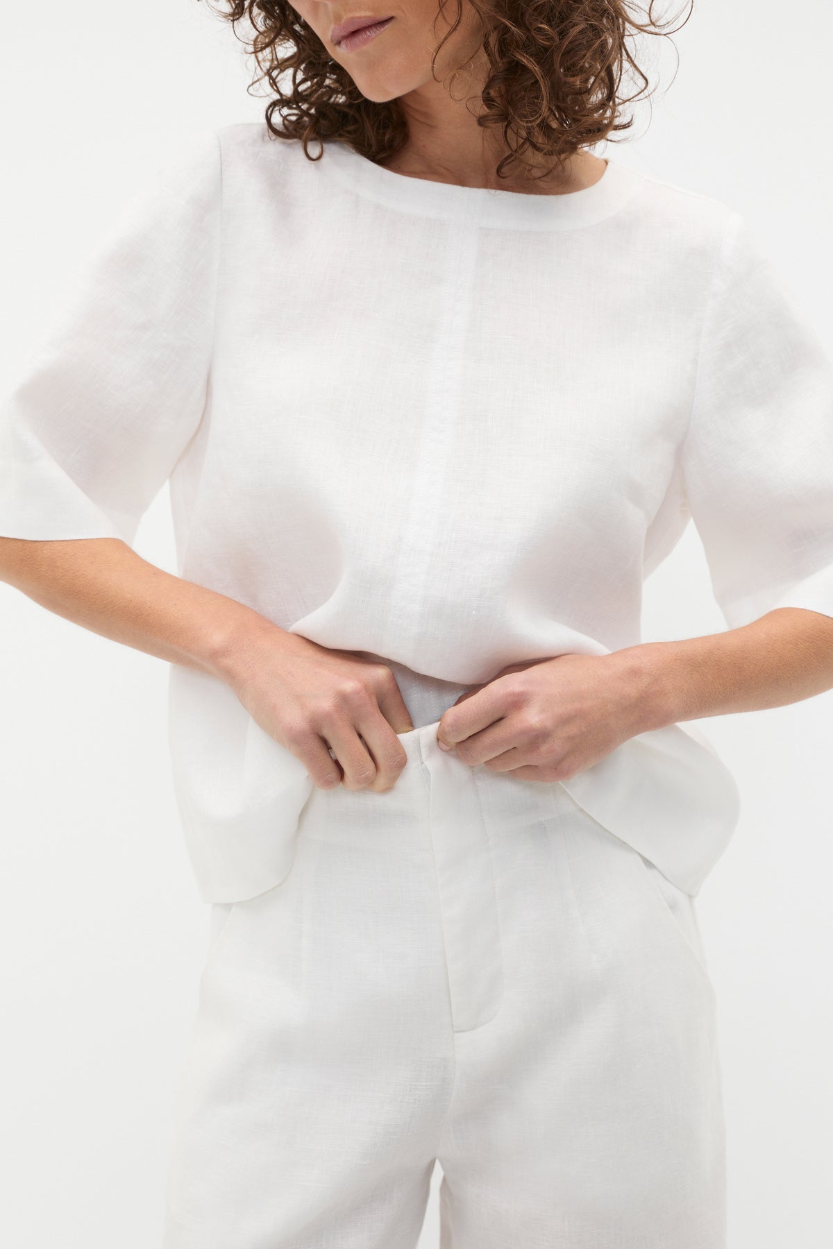 Core Linen Tee
