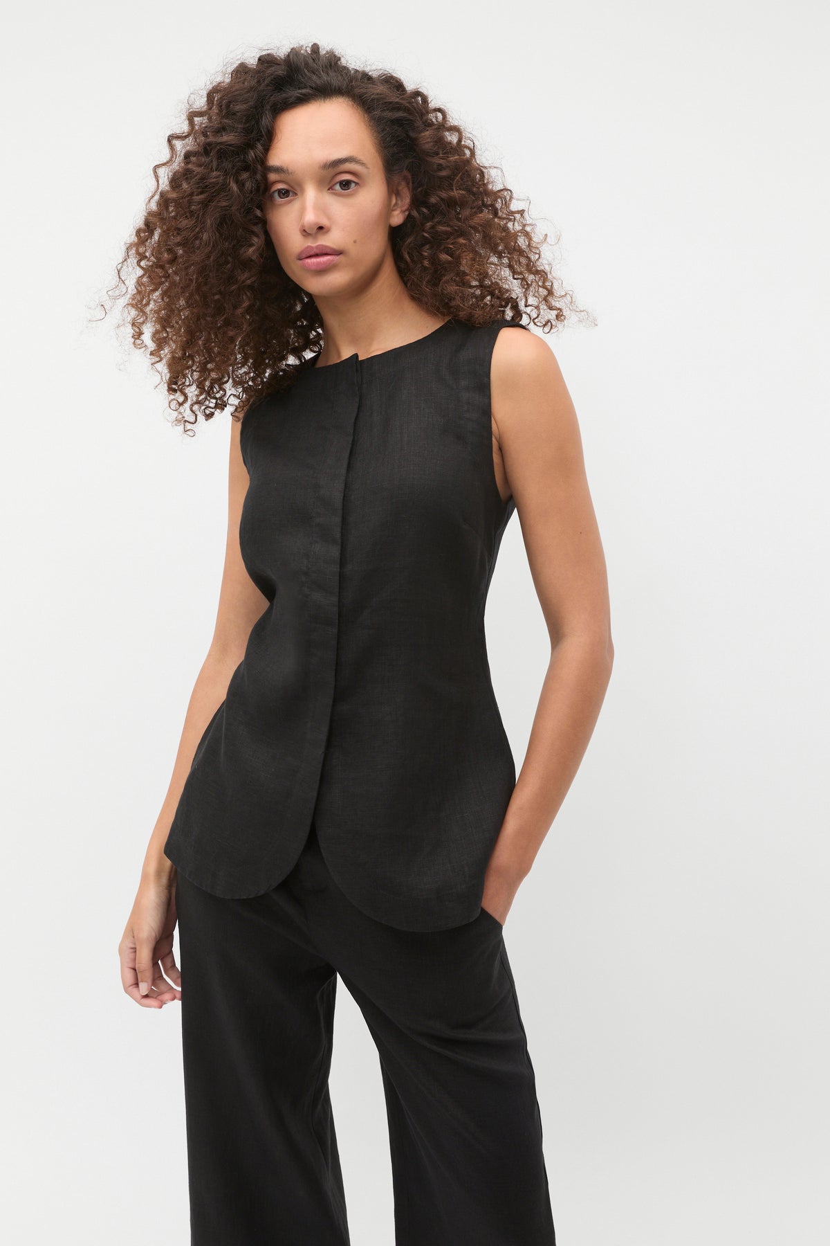 Linen Concealed Placket Vest