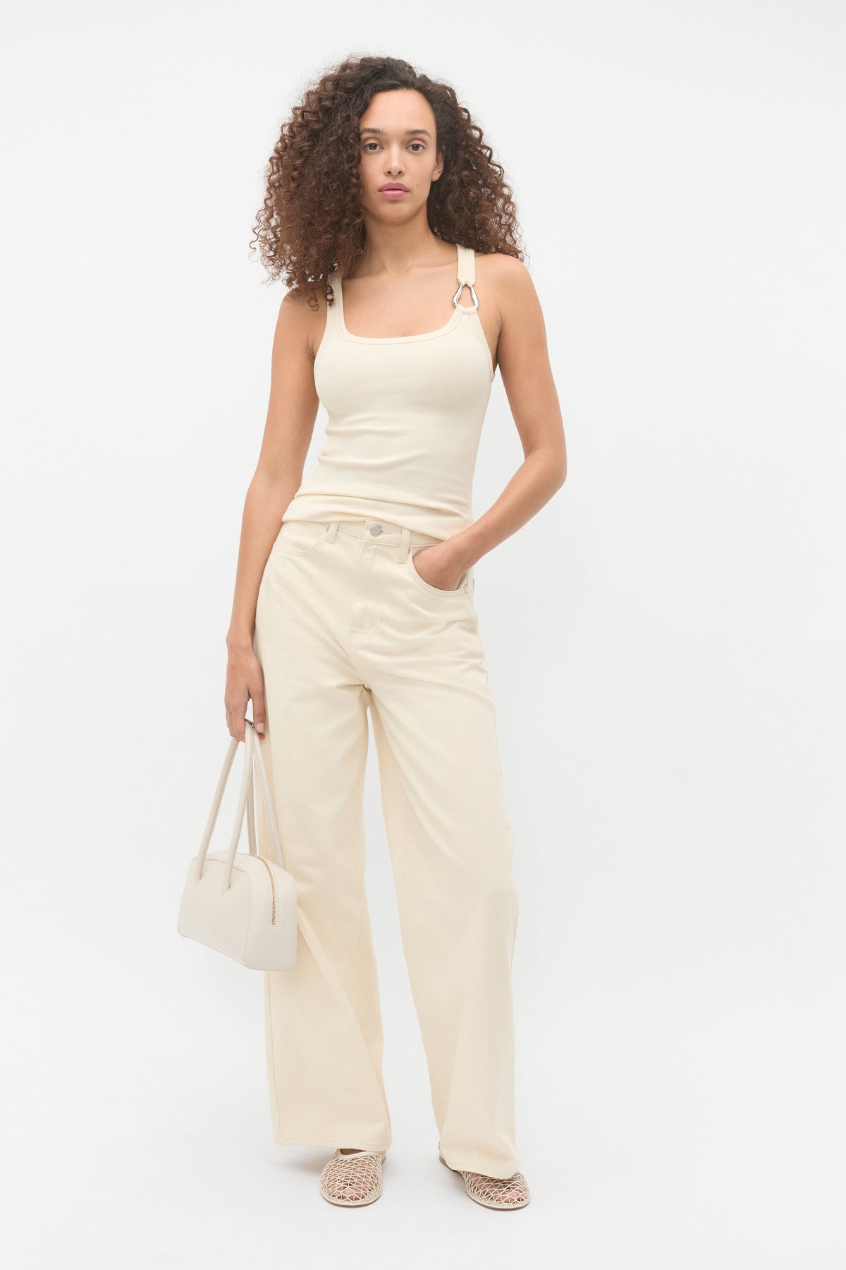 Hardware Detail Tank