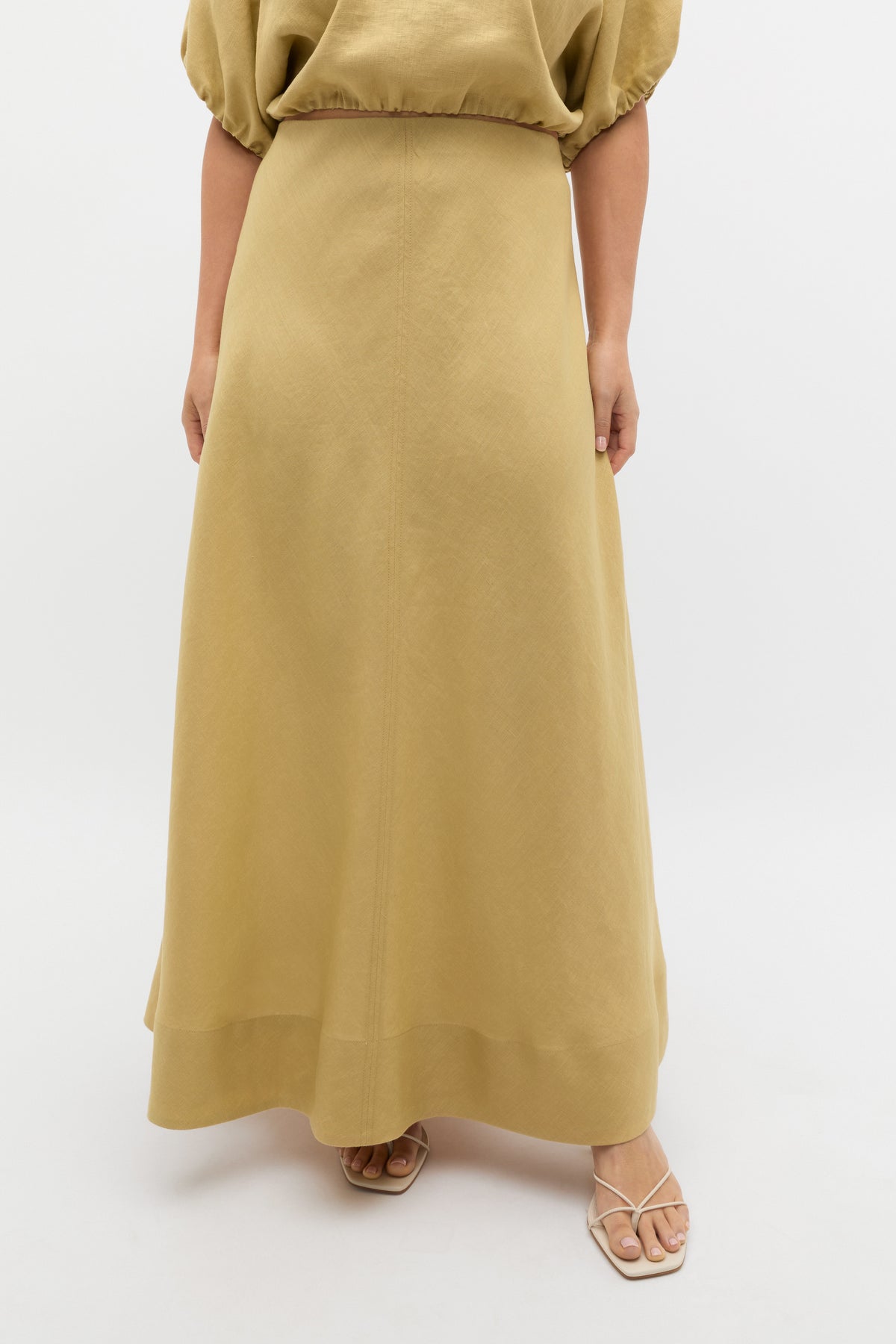 Core Linen Seam Front Skirt