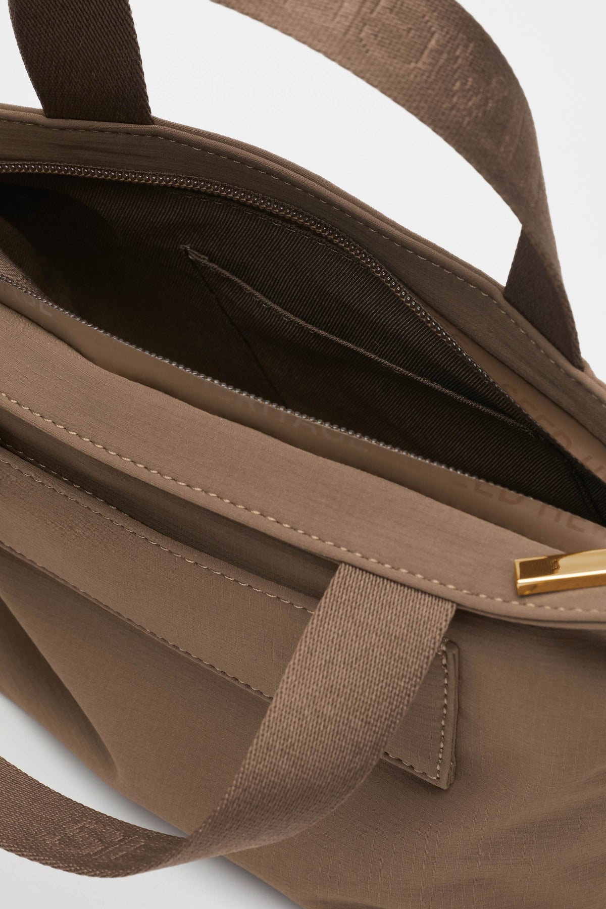 Seed Daily Crossbody Bag