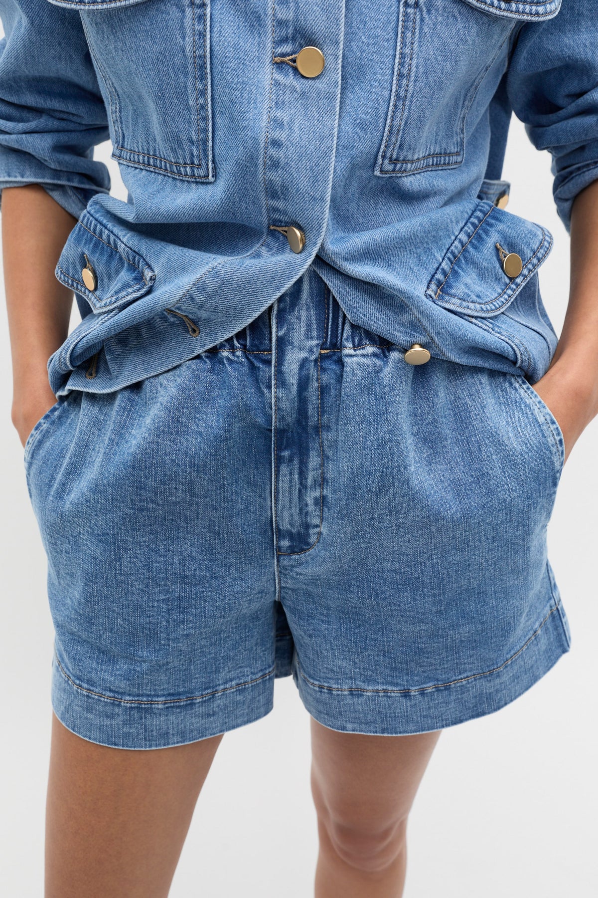 Core Denim Gathered Short