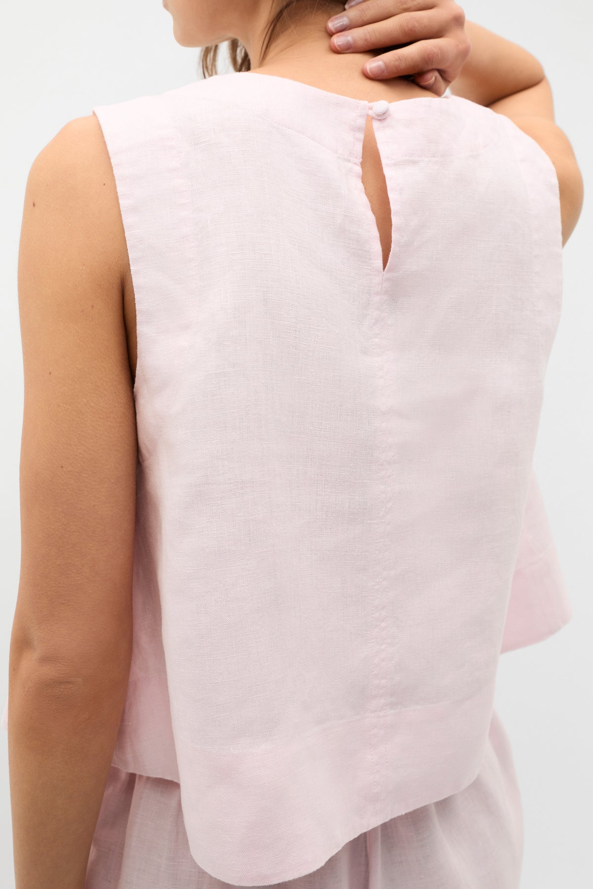 Core Linen Shell Top