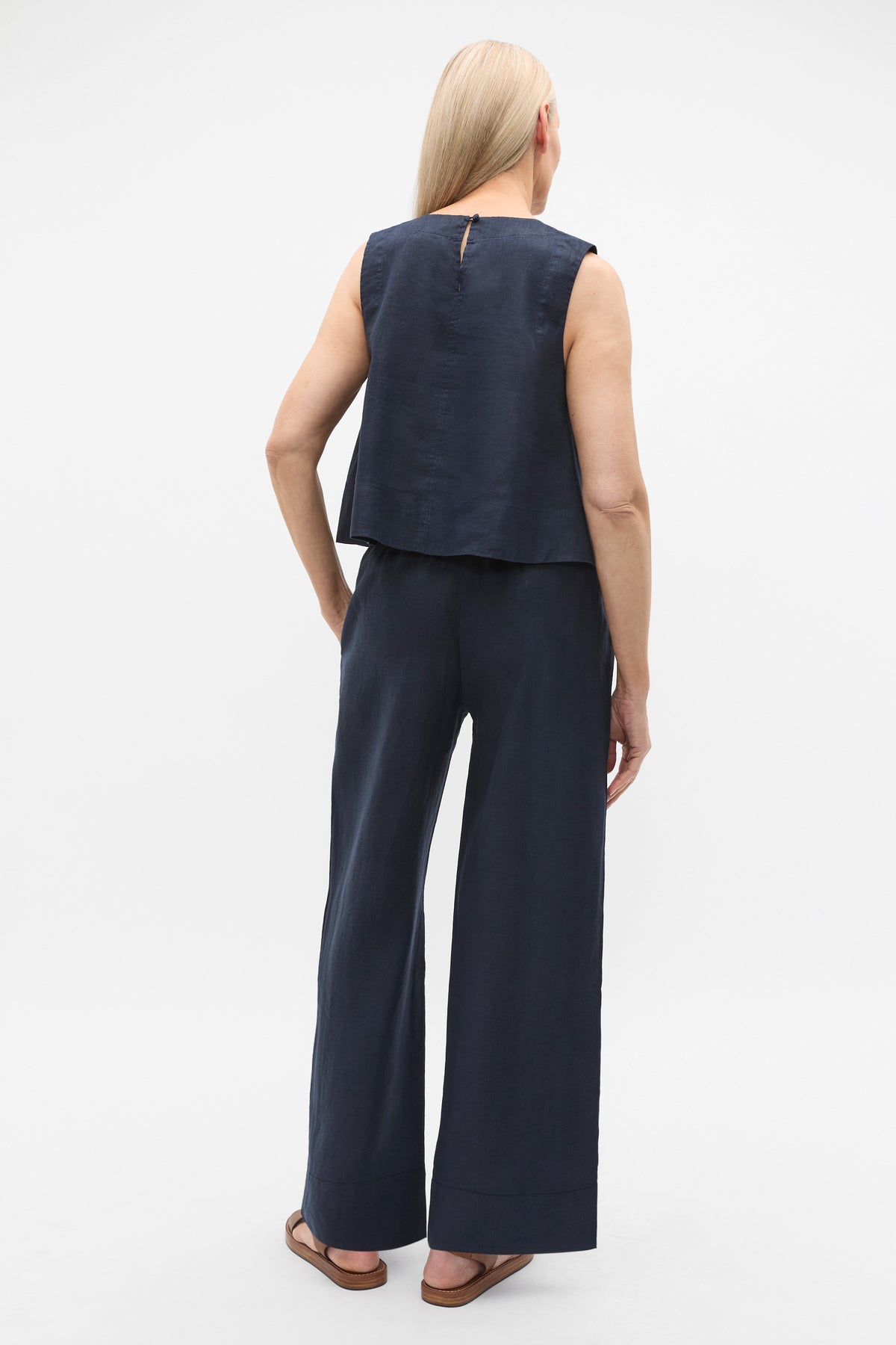 Core Linen Shell Top