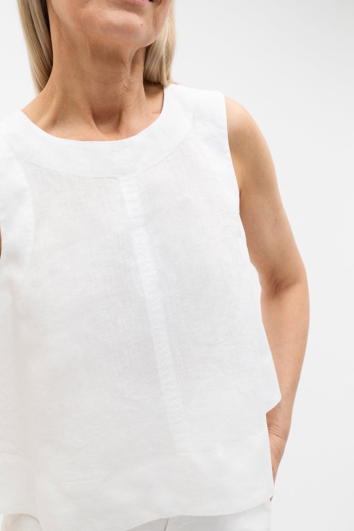 Core Linen Shell Top